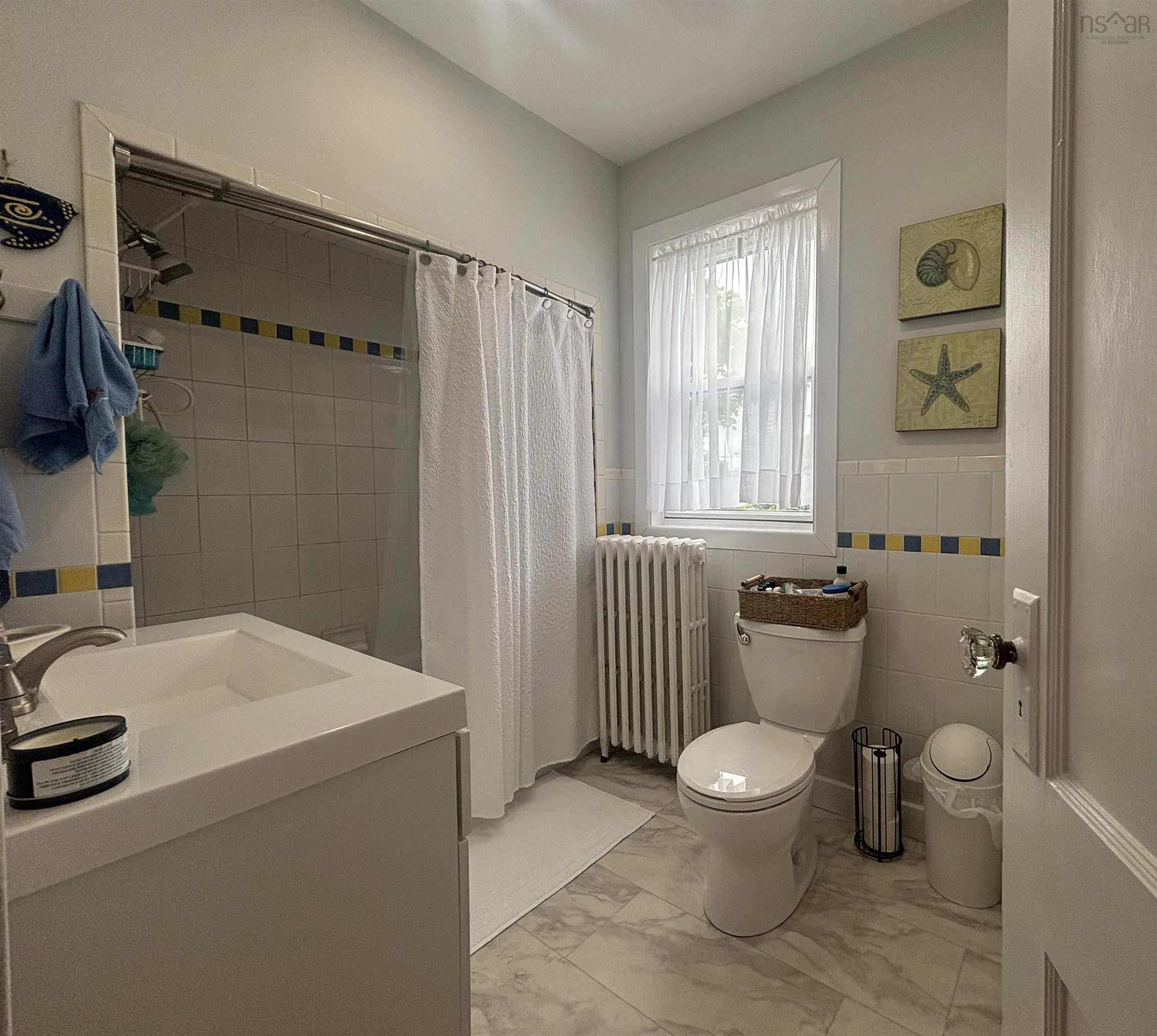 260 York Street, Cape Breton, NS B1A 2M3, 4 Bedrooms Bedrooms, ,2 BathroomsBathrooms,Residential,For Sale,York,202516699