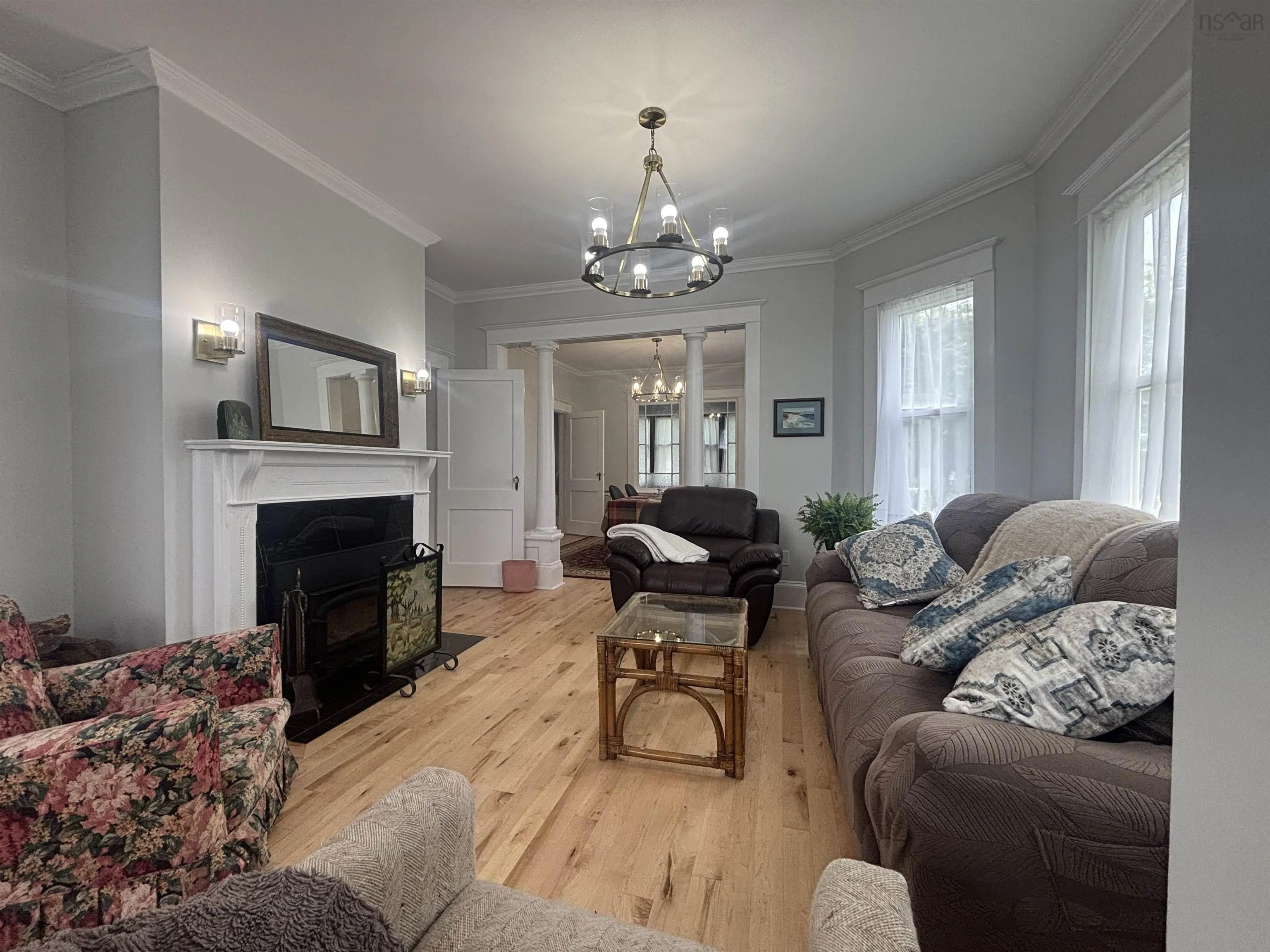 260 York Street, Cape Breton, NS B1A 2M3, 4 Bedrooms Bedrooms, ,2 BathroomsBathrooms,Residential,For Sale,York,202516699