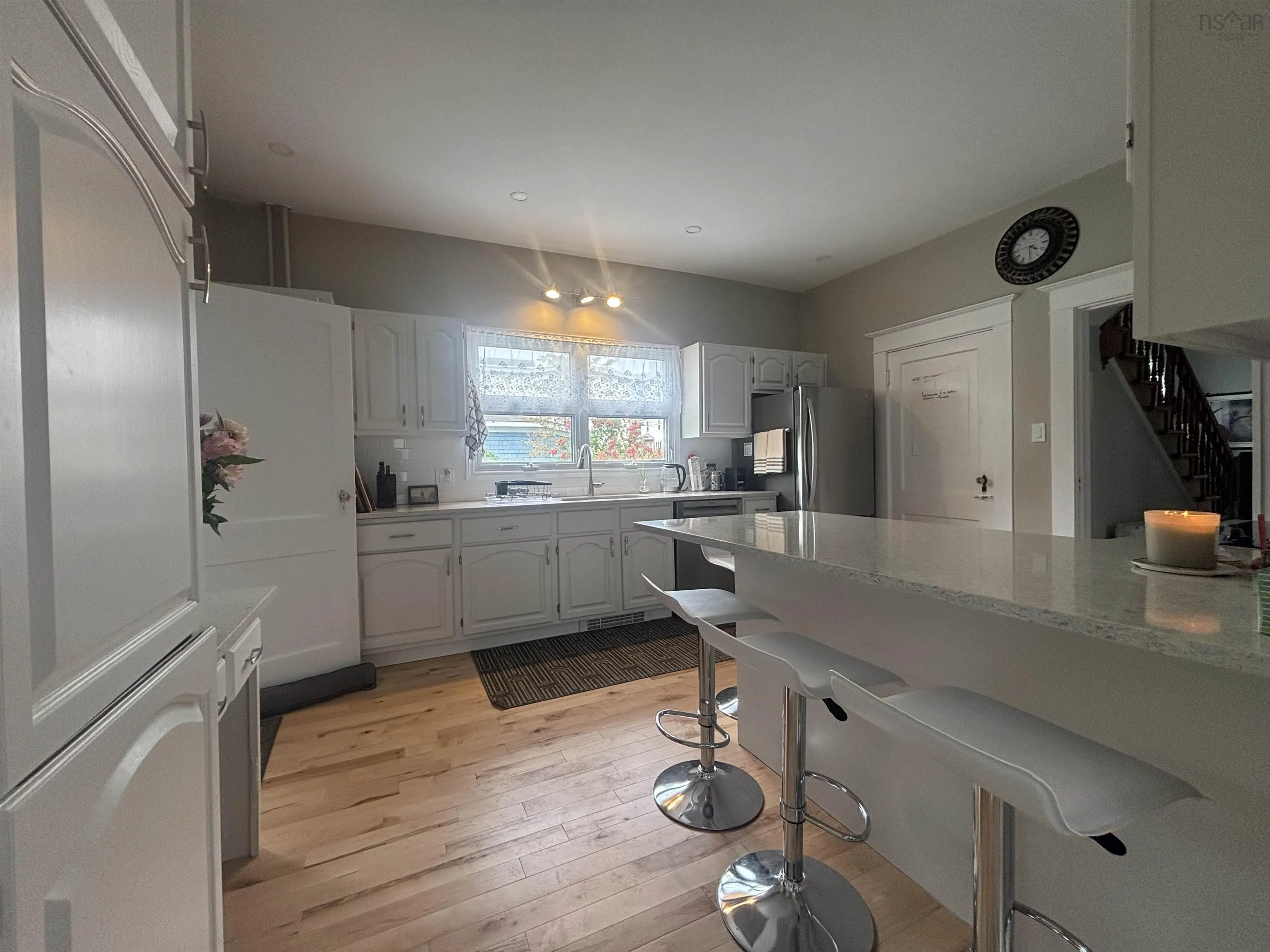 260 York Street, Cape Breton, NS B1A 2M3, 4 Bedrooms Bedrooms, ,2 BathroomsBathrooms,Residential,For Sale,York,202516699