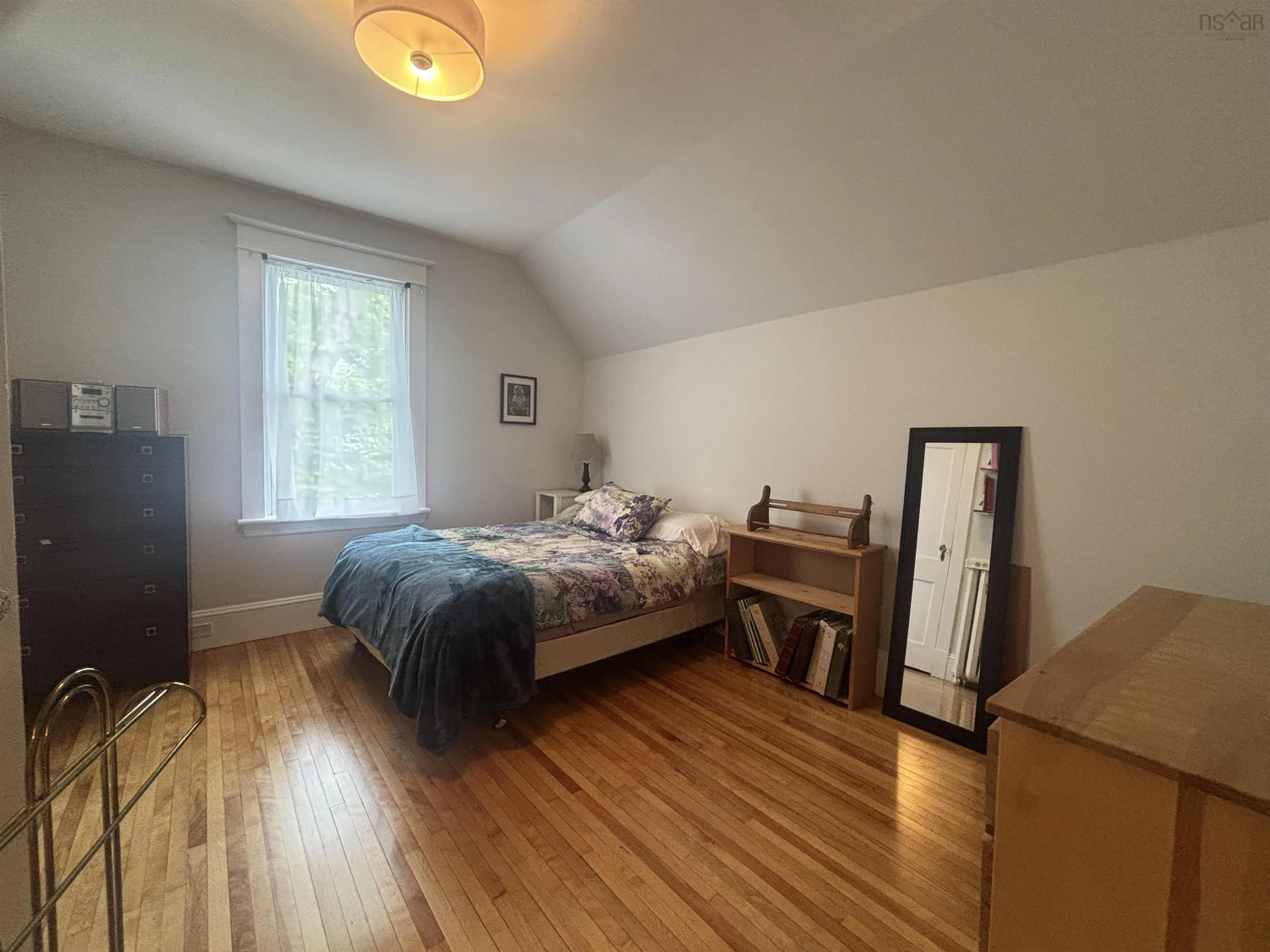 260 York Street, Cape Breton, NS B1A 2M3, 4 Bedrooms Bedrooms, ,2 BathroomsBathrooms,Residential,For Sale,York,202516699