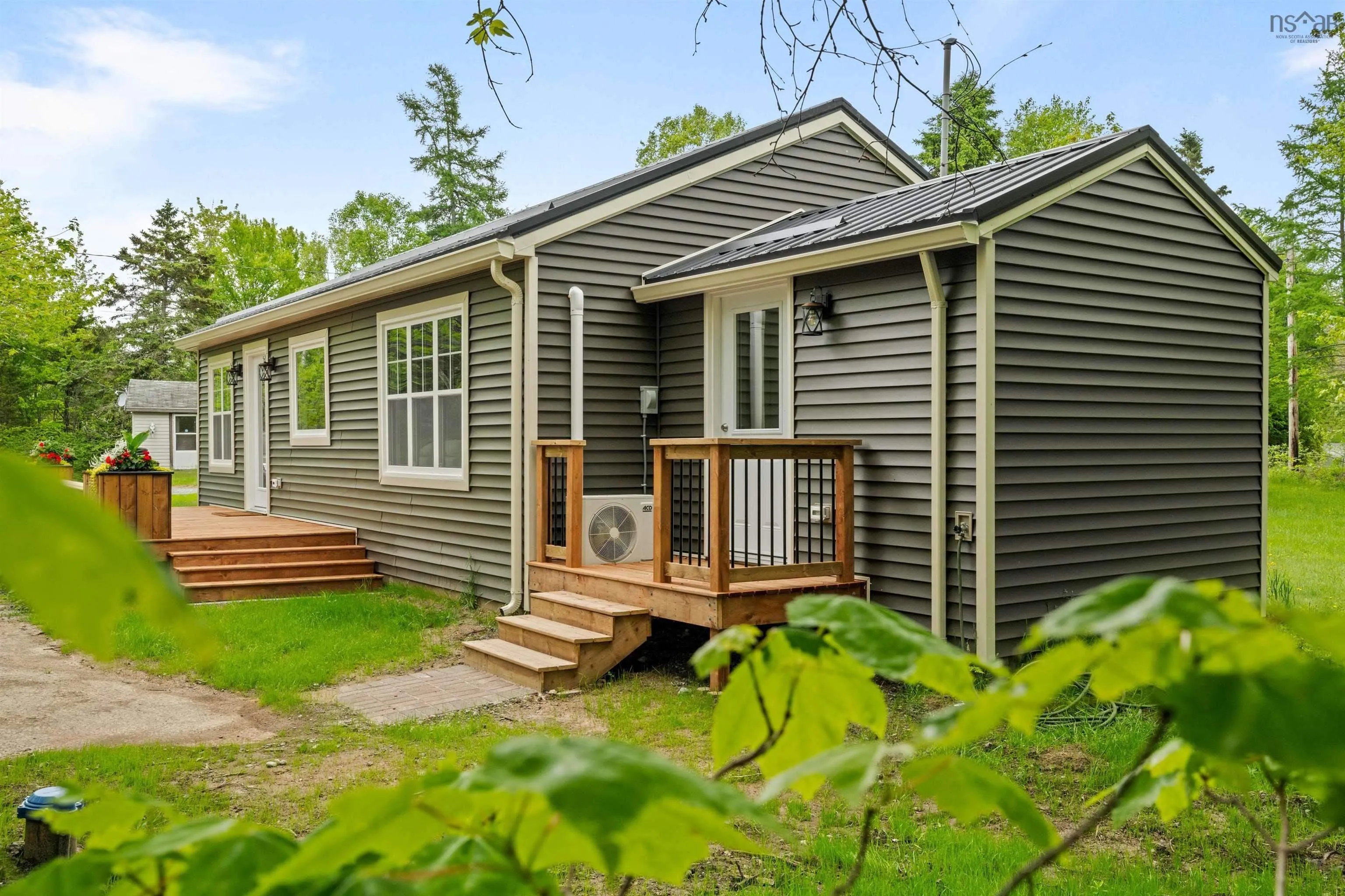 7 Daylily Lane, Lake Charlotte, NS B0J 1L0, 2 Bedrooms Bedrooms, ,1 BathroomBathrooms,Residential,For Sale,Daylily,202521428