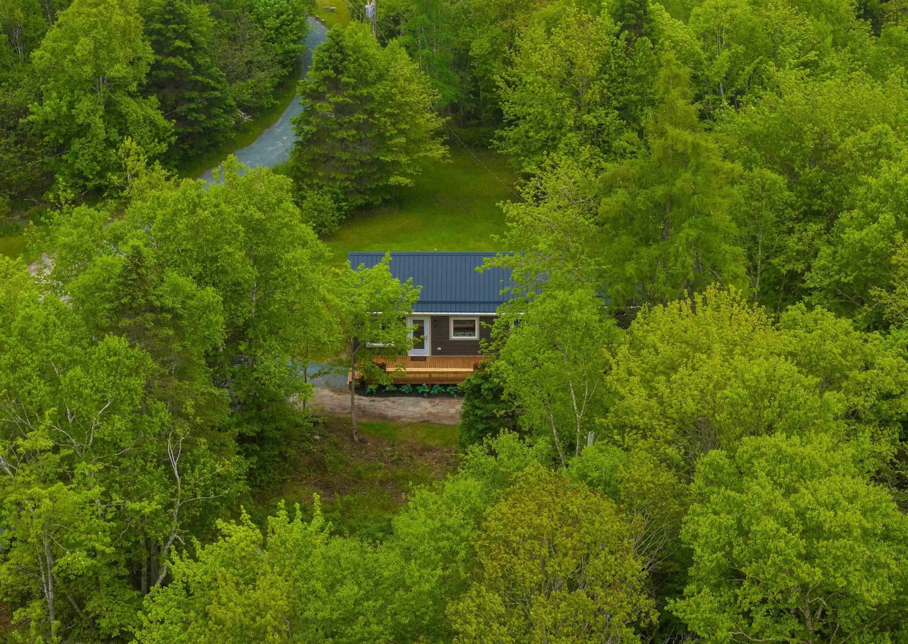 7 Daylily Lane, Lake Charlotte, NS B0J 1L0, 2 Bedrooms Bedrooms, ,1 BathroomBathrooms,Residential,For Sale,Daylily,202521428