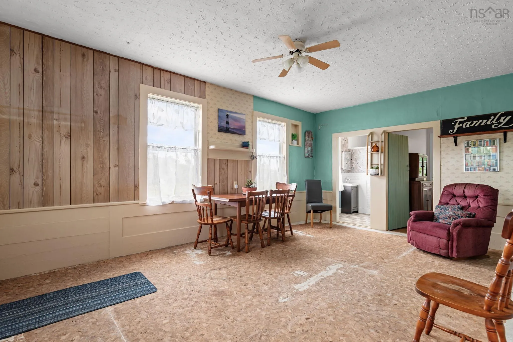 4031 215 Highway, Lower Burlington, NS B0N 2A0, 5 Bedrooms Bedrooms, ,1 BathroomBathrooms,Residential,For Sale,215,202518270