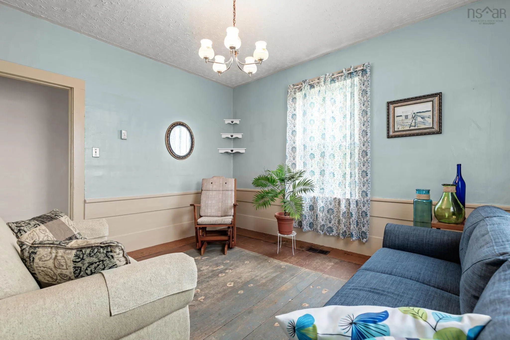 4031 215 Highway, Lower Burlington, NS B0N 2A0, 5 Bedrooms Bedrooms, ,1 BathroomBathrooms,Residential,For Sale,215,202518270