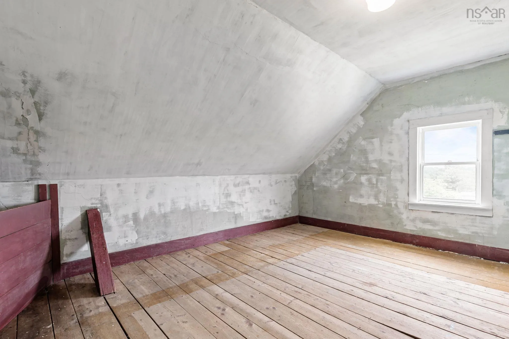 4031 215 Highway, Lower Burlington, NS B0N 2A0, 5 Bedrooms Bedrooms, ,1 BathroomBathrooms,Residential,For Sale,215,202518270