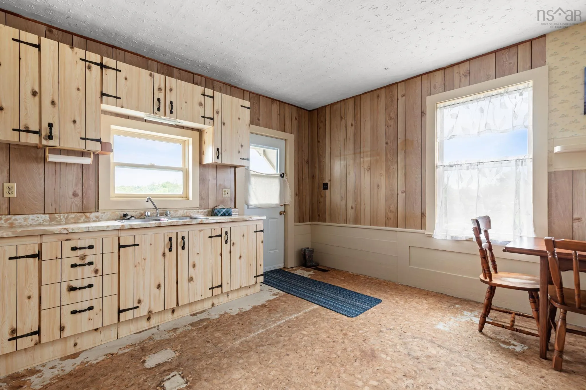 4031 215 Highway, Lower Burlington, NS B0N 2A0, 5 Bedrooms Bedrooms, ,1 BathroomBathrooms,Residential,For Sale,215,202518270