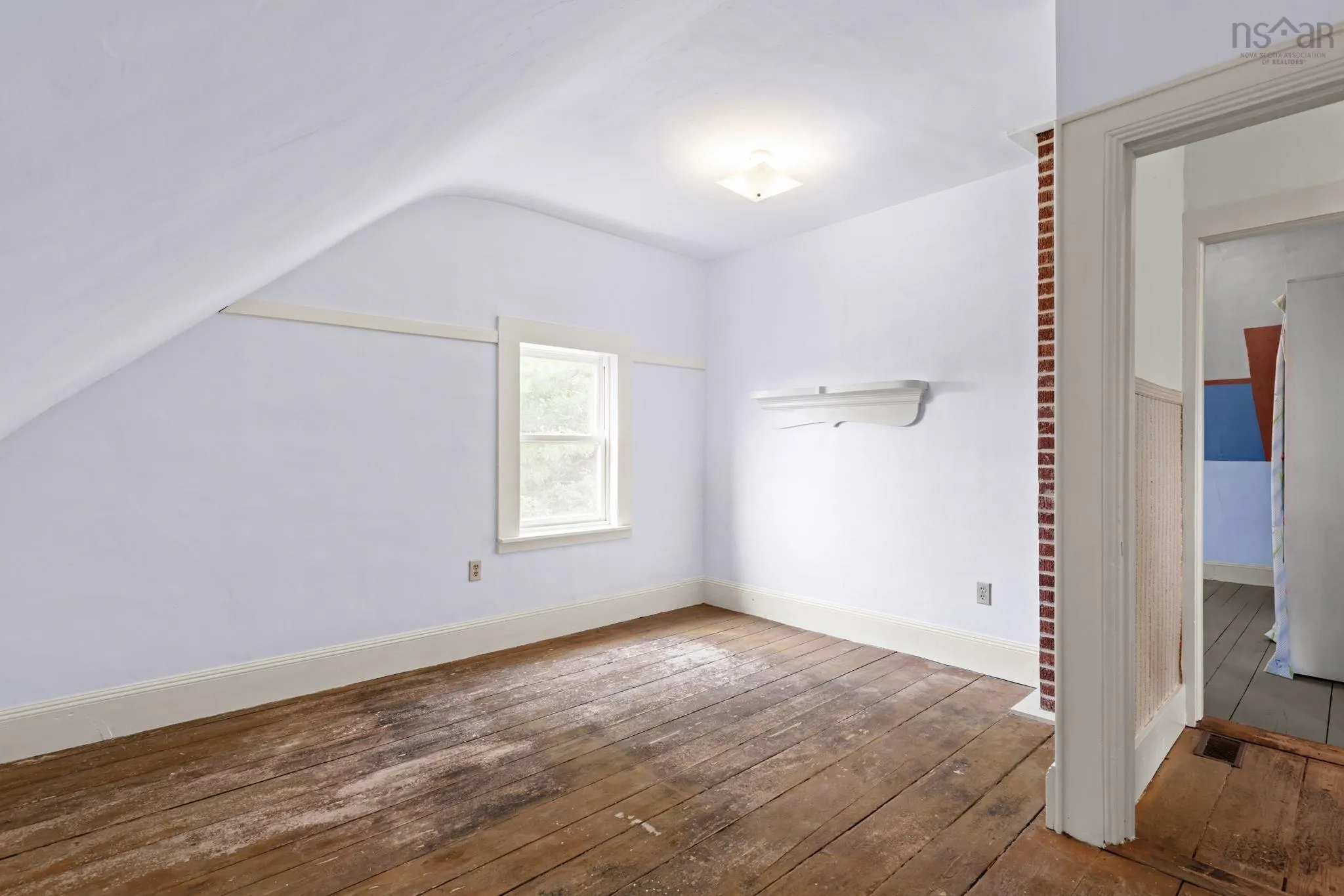 4031 215 Highway, Lower Burlington, NS B0N 2A0, 5 Bedrooms Bedrooms, ,1 BathroomBathrooms,Residential,For Sale,215,202518270