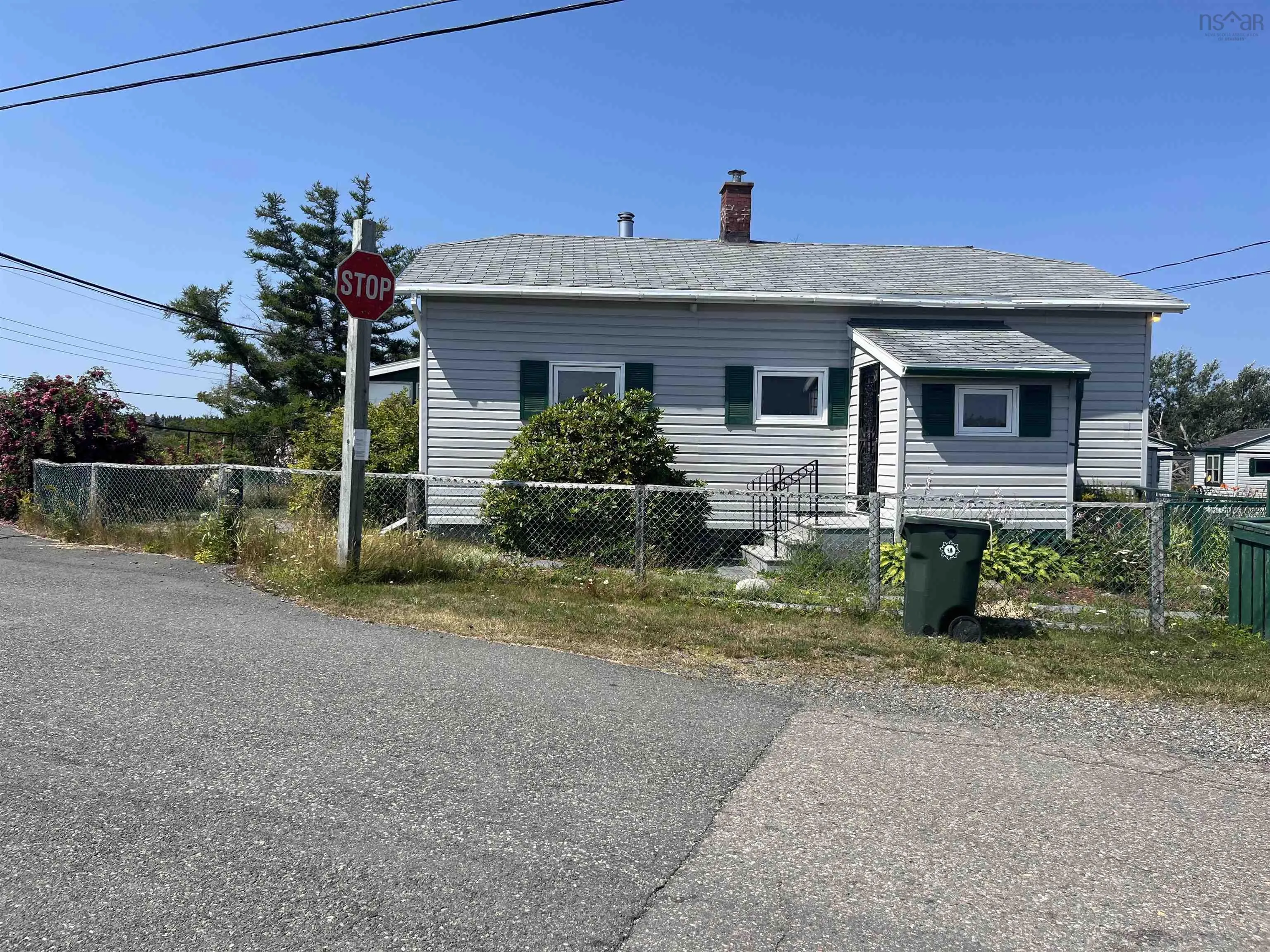 742 Donkin Highway, Donkin, NS B1A 6P1, 1 Bedroom Bedrooms, ,1 BathroomBathrooms,Residential,For Sale,Donkin,202520658