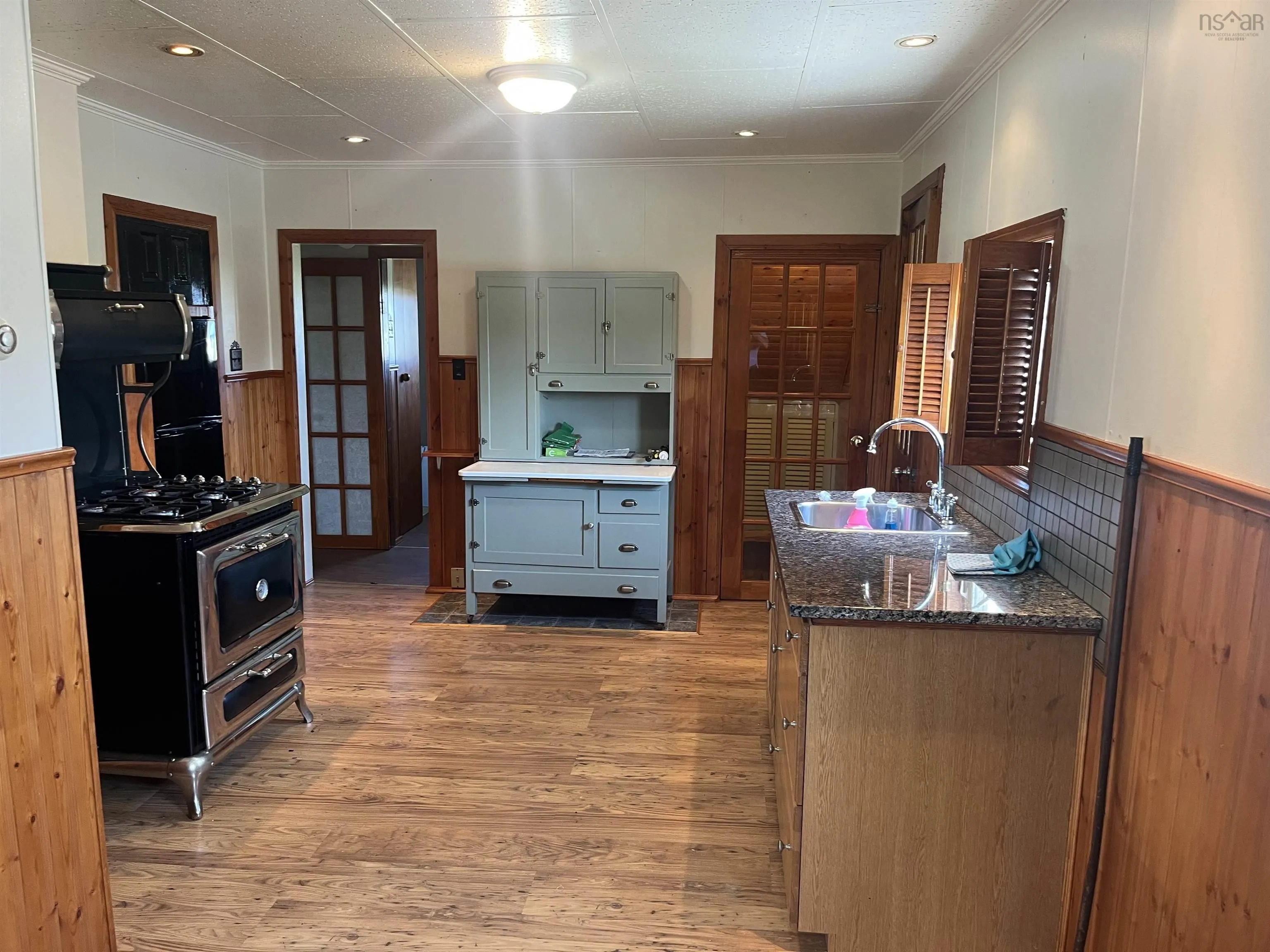 742 Donkin Highway, Donkin, NS B1A 6P1, 1 Bedroom Bedrooms, ,1 BathroomBathrooms,Residential,For Sale,Donkin,202520658