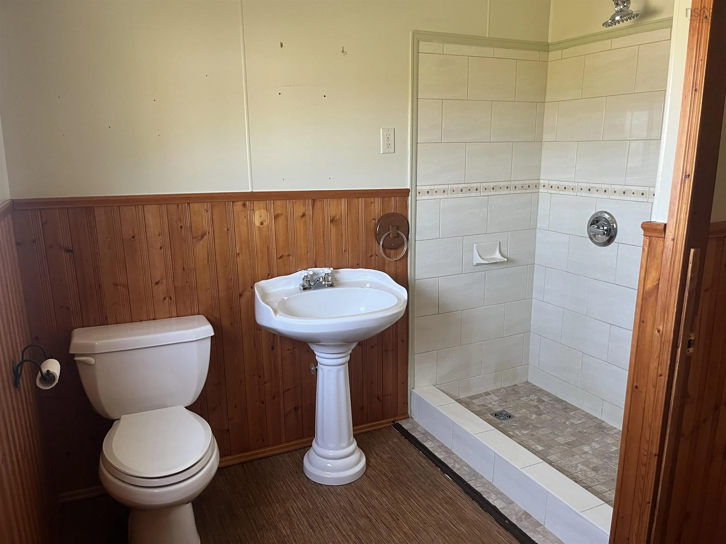 742 Donkin Highway, Donkin, NS B1A 6P1, 1 Bedroom Bedrooms, ,1 BathroomBathrooms,Residential,For Sale,Donkin,202520658