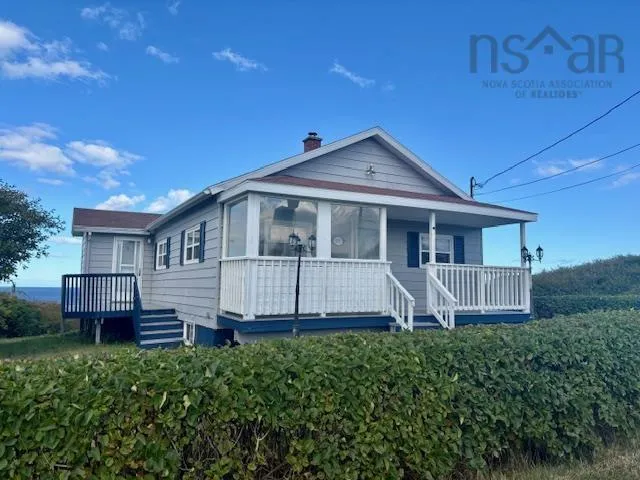 3057 Hinchey Avenue, New Waterford, NS B1H 2K5, 3 Bedrooms Bedrooms, ,2 BathroomsBathrooms,Residential,For Sale,Hinchey,202524788