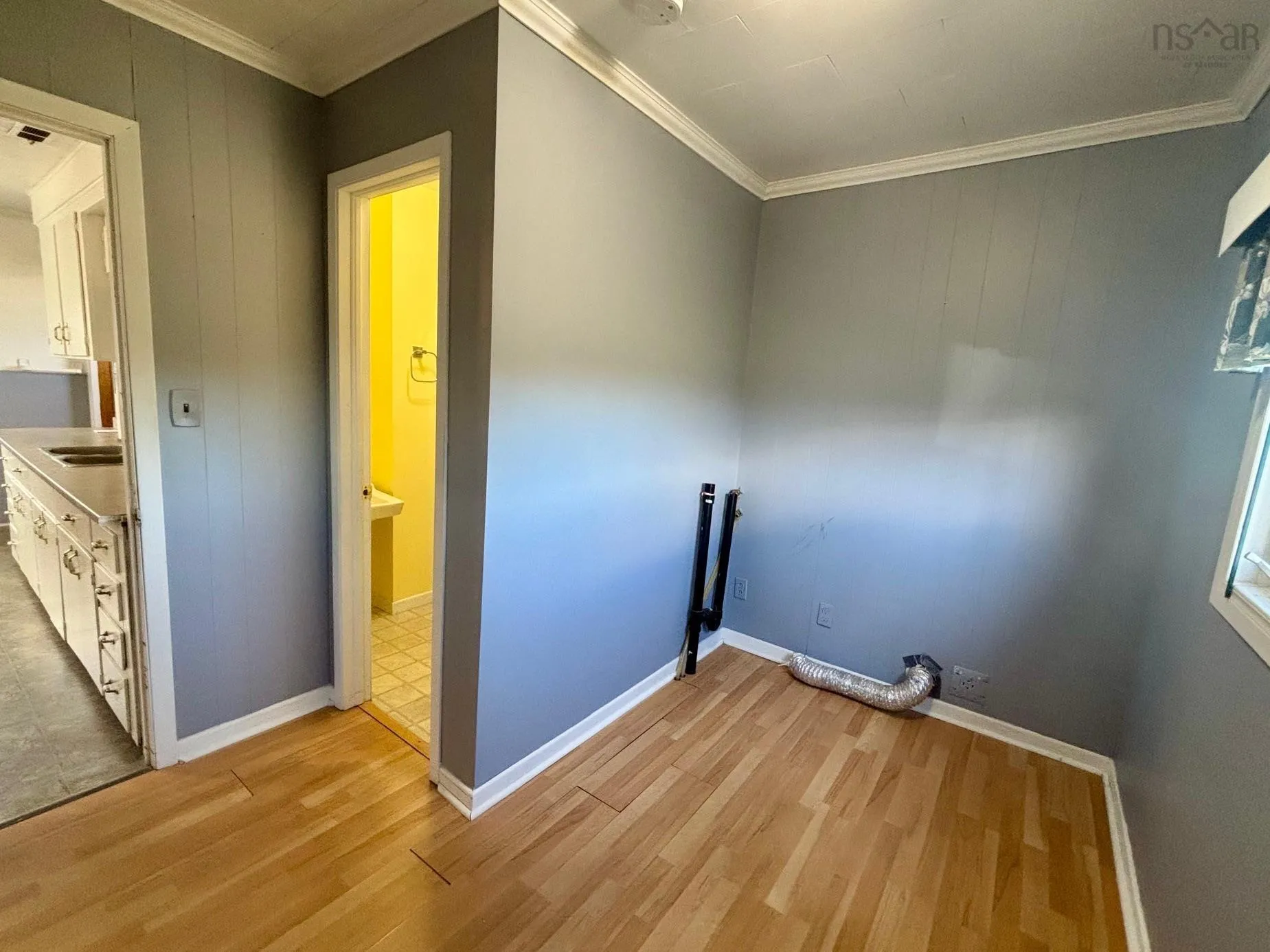 3057 Hinchey Avenue, New Waterford, NS B1H 2K5, 3 Bedrooms Bedrooms, ,2 BathroomsBathrooms,Residential,For Sale,Hinchey,202524788