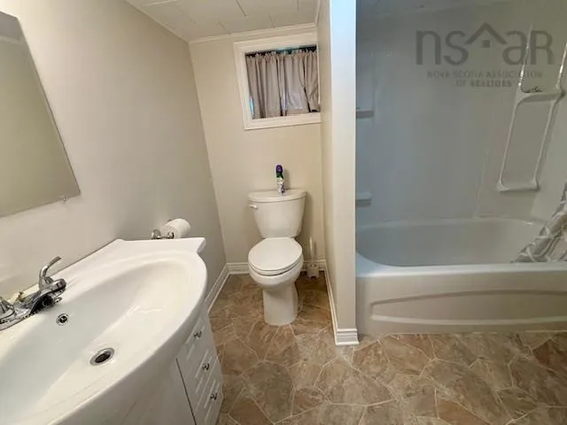 3057 Hinchey Avenue, New Waterford, NS B1H 2K5, 3 Bedrooms Bedrooms, ,2 BathroomsBathrooms,Residential,For Sale,Hinchey,202524788