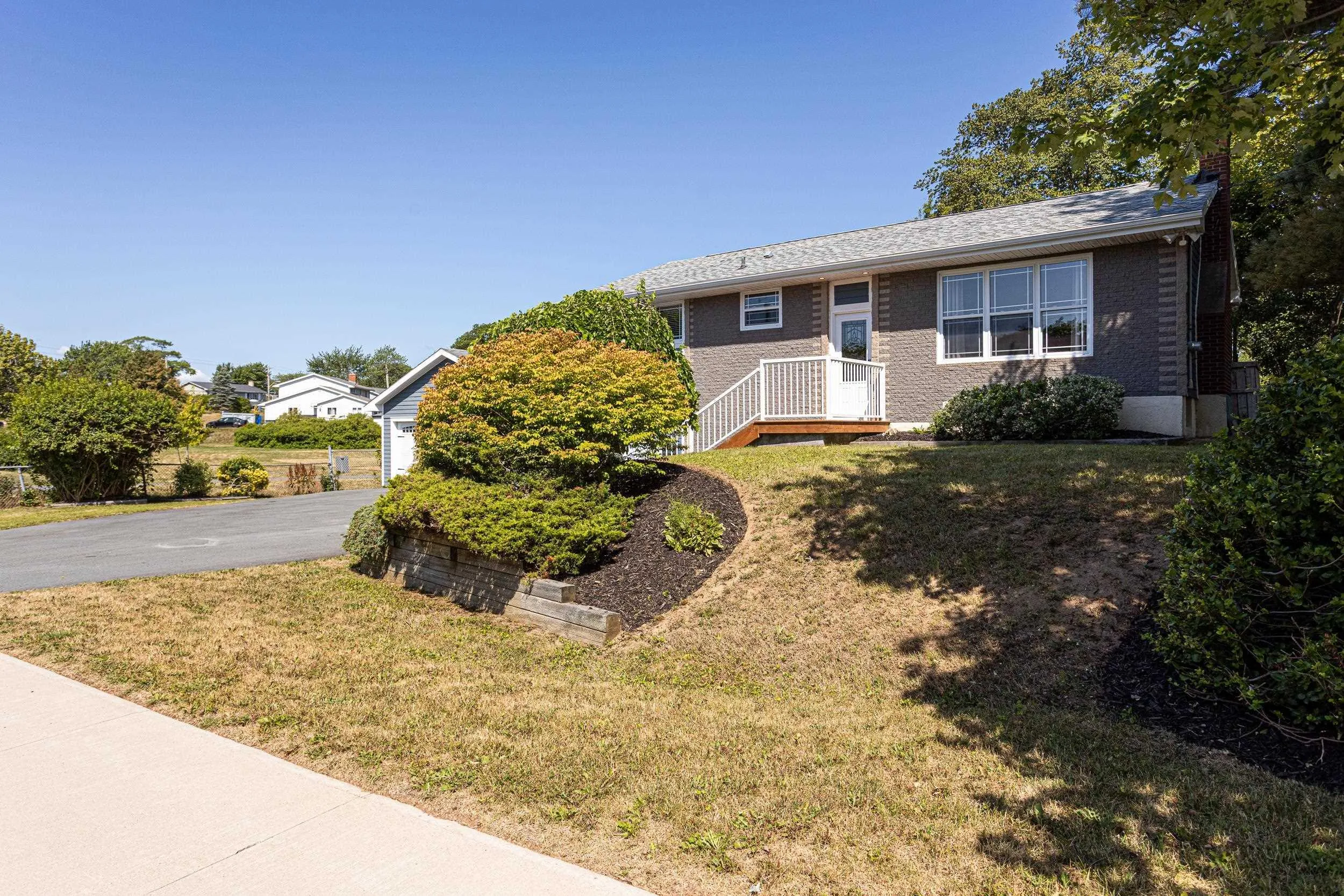 81 Flamingo Drive, Rockingham, NS B3M 1T2, 3 Bedrooms Bedrooms, ,1 BathroomBathrooms,Residential,For Sale,Flamingo,202519651