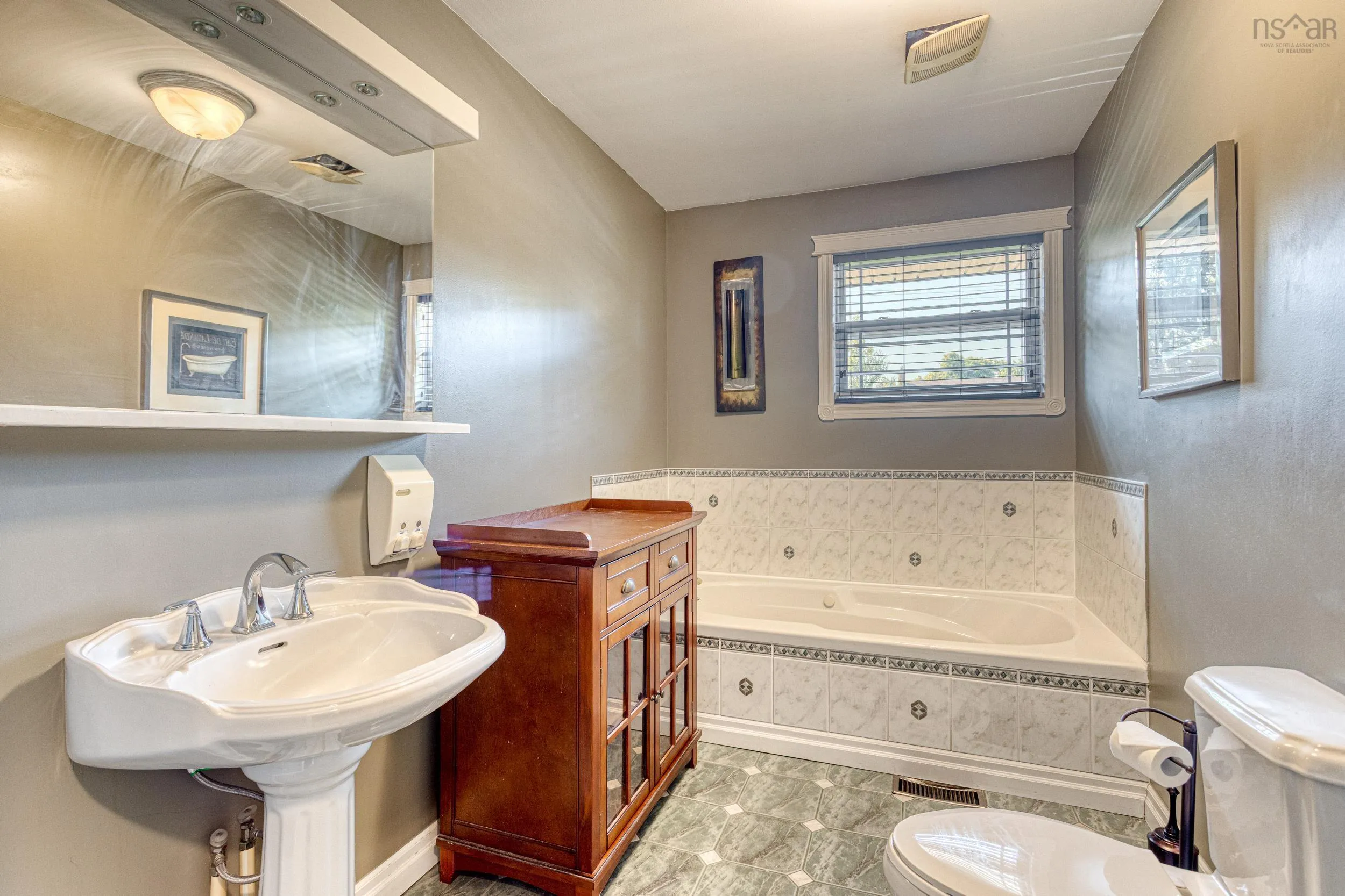 81 Flamingo Drive, Rockingham, NS B3M 1T2, 3 Bedrooms Bedrooms, ,1 BathroomBathrooms,Residential,For Sale,Flamingo,202519651