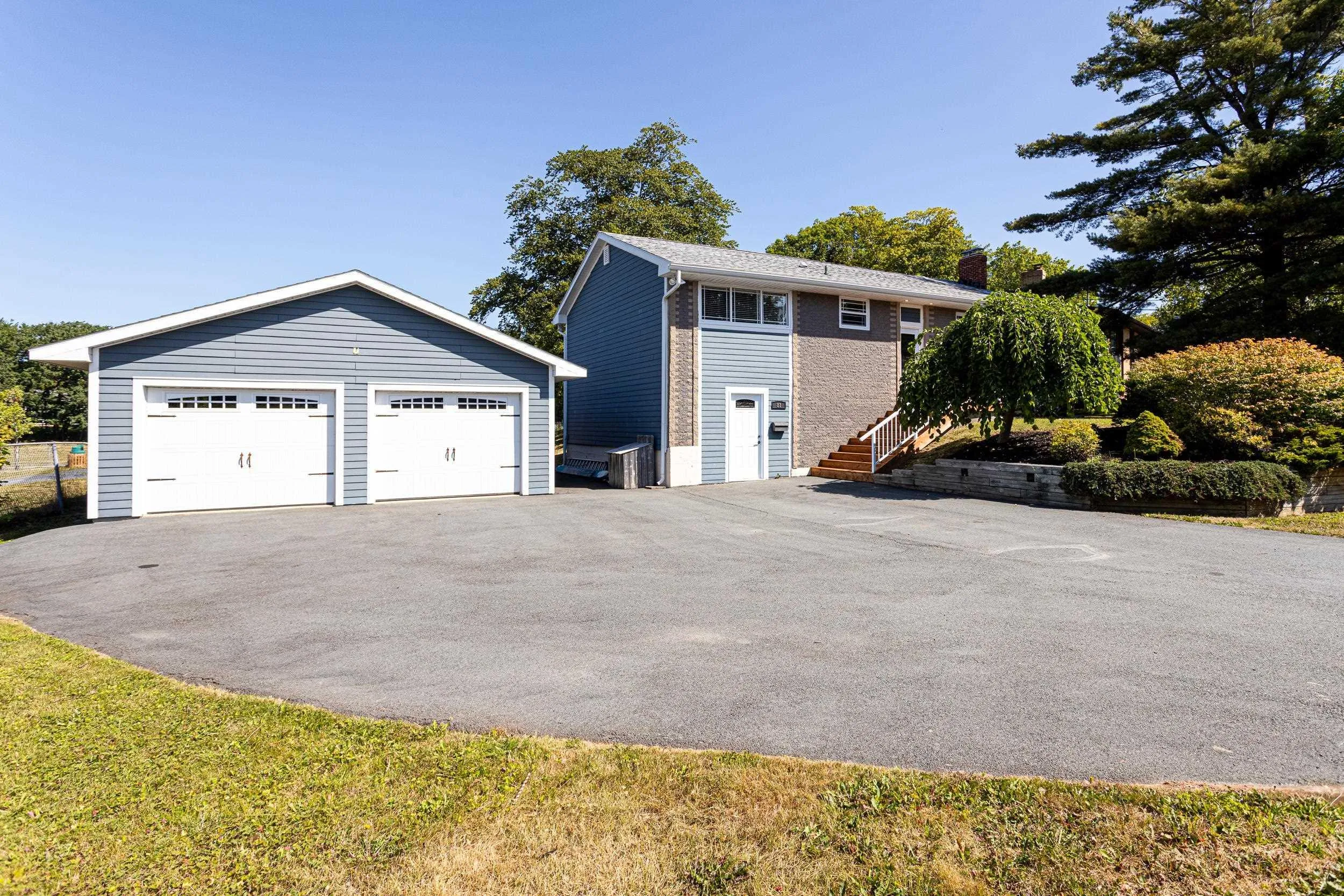 81 Flamingo Drive, Rockingham, NS B3M 1T2, 3 Bedrooms Bedrooms, ,1 BathroomBathrooms,Residential,For Sale,Flamingo,202519651
