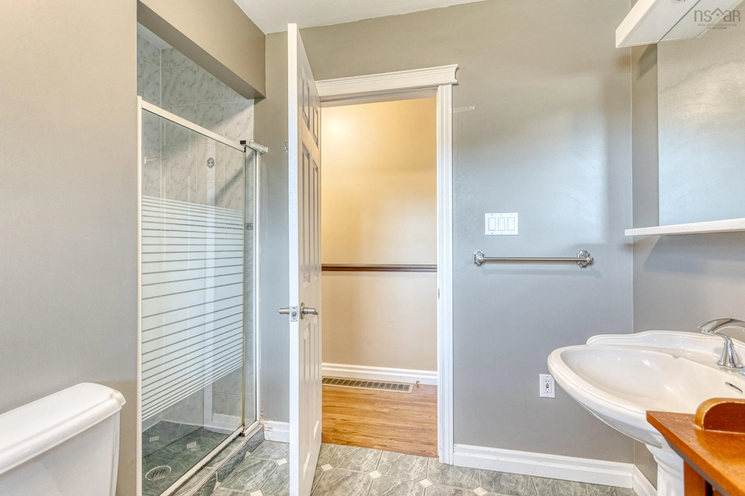 81 Flamingo Drive, Rockingham, NS B3M 1T2, 3 Bedrooms Bedrooms, ,1 BathroomBathrooms,Residential,For Sale,Flamingo,202519651