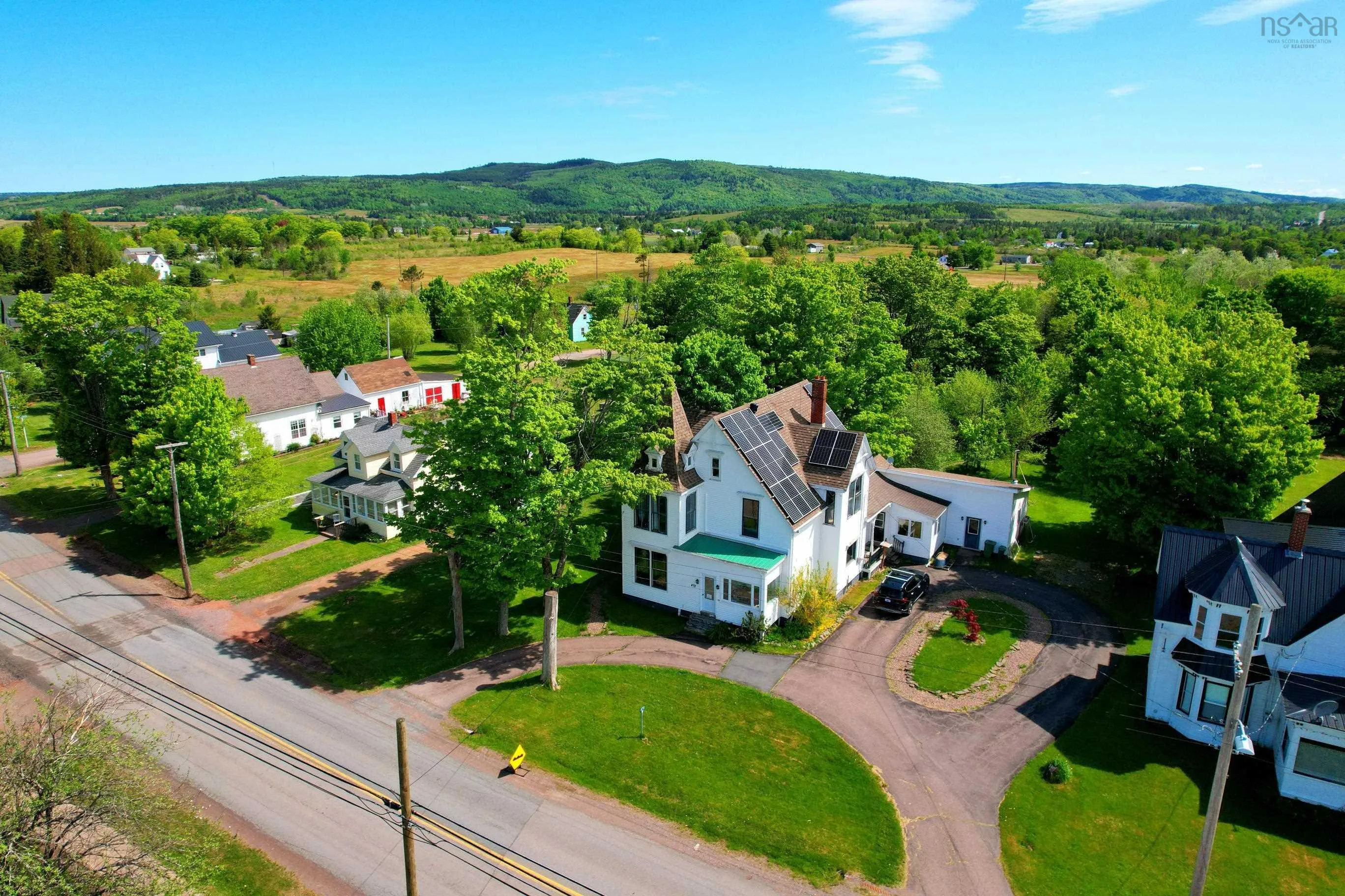 472 Main Street, Parrsboro Ns B0m 1s0, 5 Bedrooms Bedrooms, ,2 BathroomsBathrooms,Residential,For Sale,Main,202502226