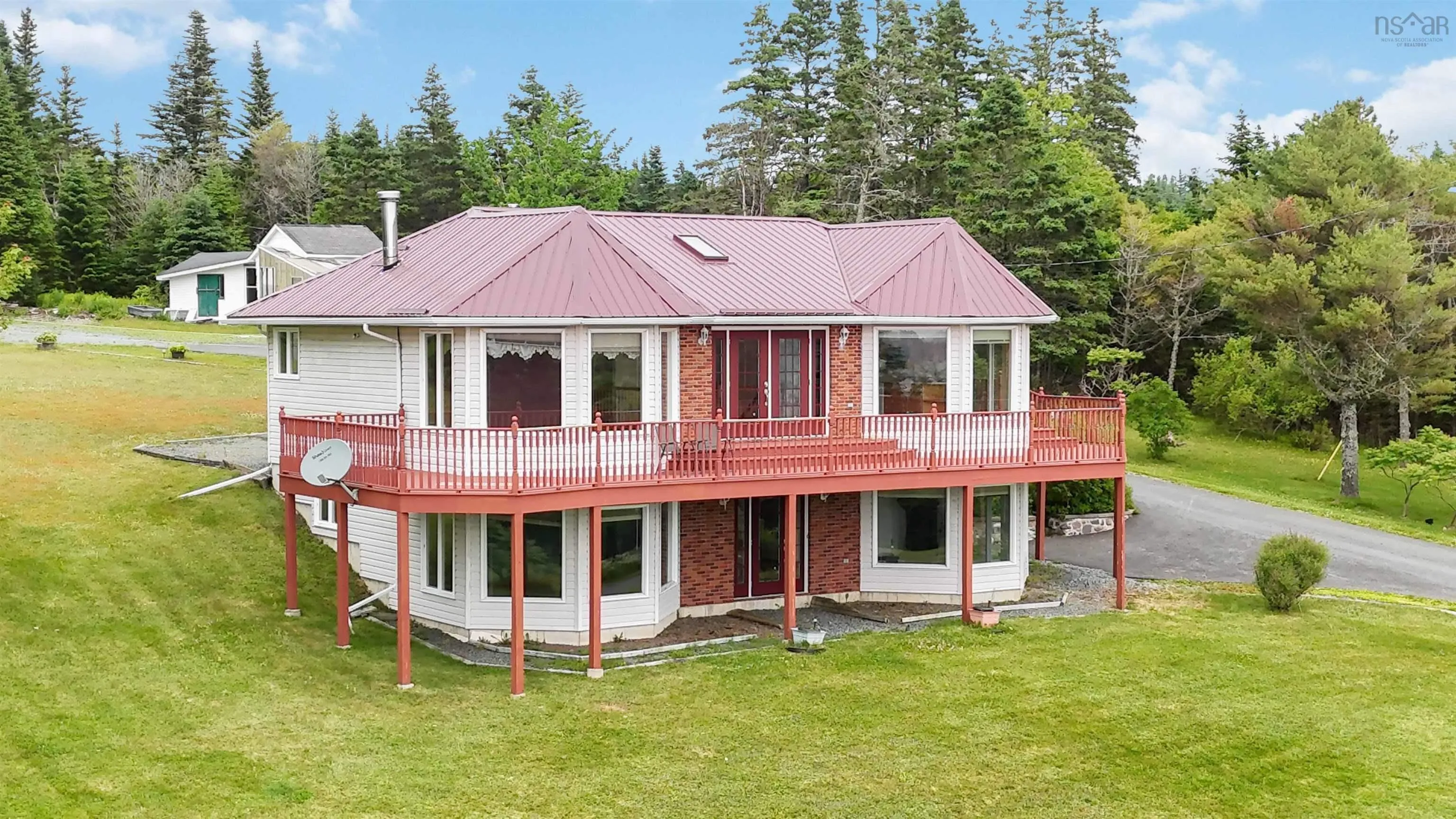 16353 Highway 7, Pleasant Harbour, NS B0J 3J0, 3 Bedrooms Bedrooms, ,2 BathroomsBathrooms,Residential,For Sale,Highway 7,202516826