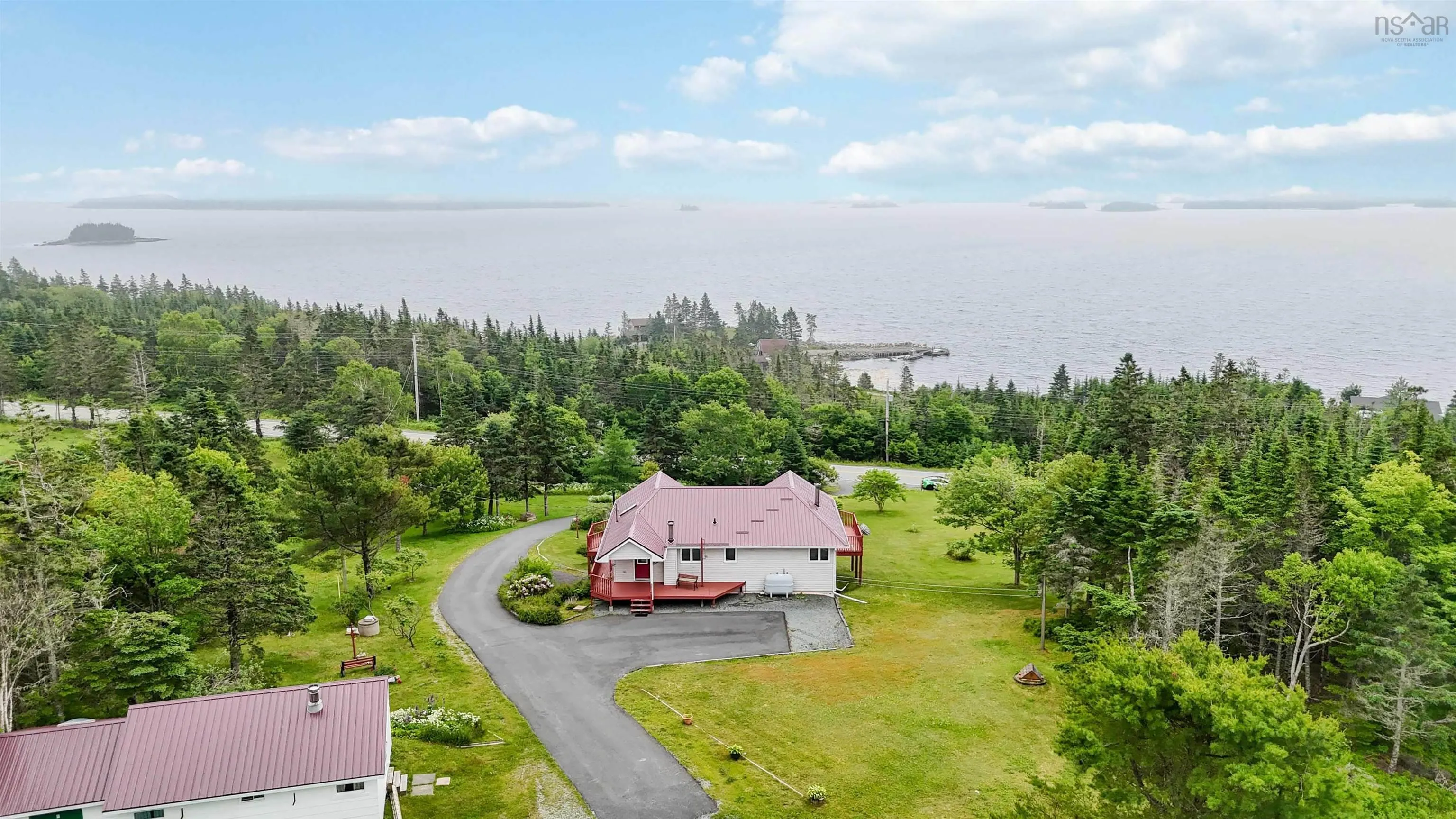 16353 Highway 7, Pleasant Harbour, NS B0J 3J0, 3 Bedrooms Bedrooms, ,2 BathroomsBathrooms,Residential,For Sale,Highway 7,202516826