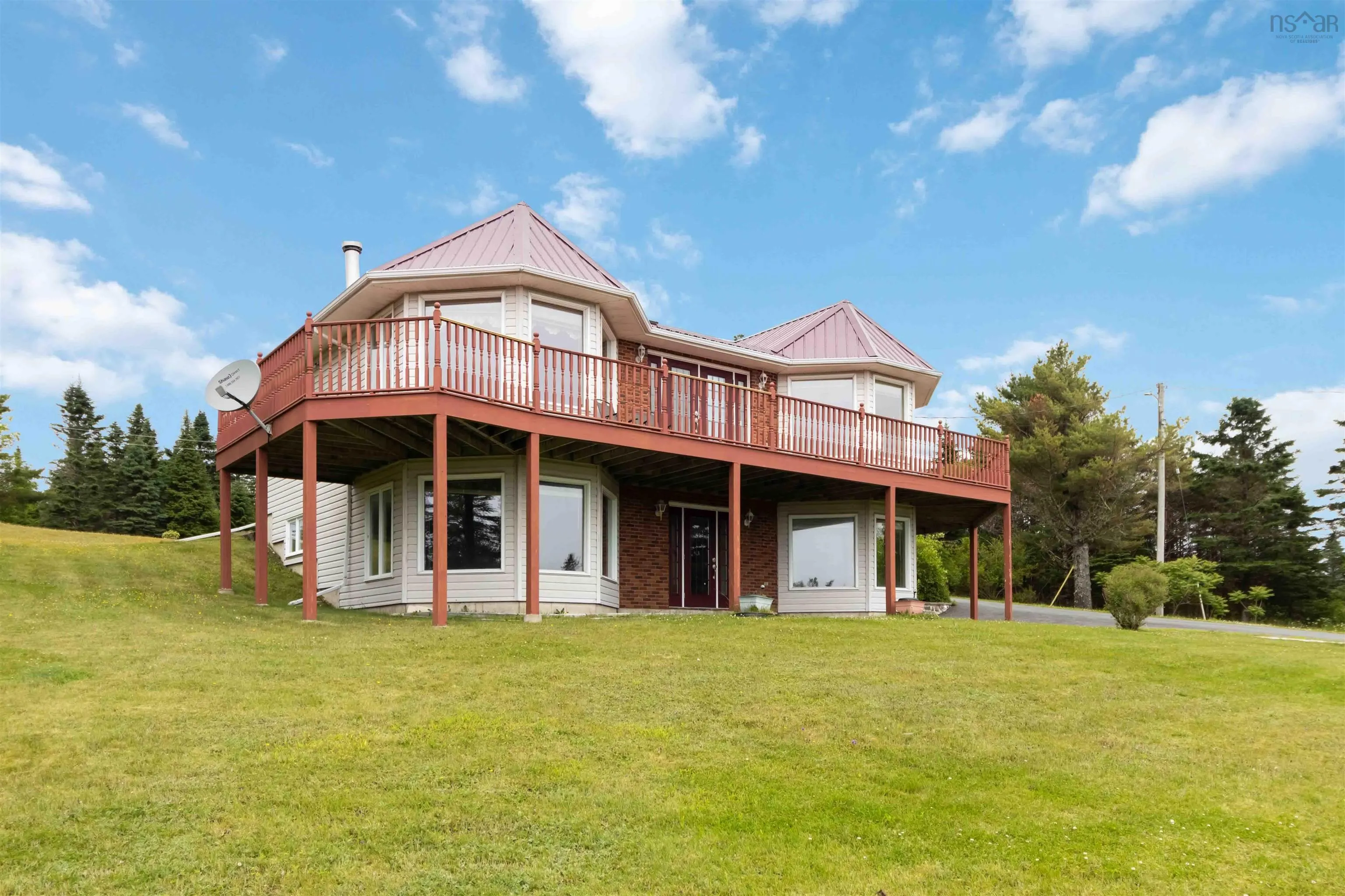16353 Highway 7, Pleasant Harbour, NS B0J 3J0, 3 Bedrooms Bedrooms, ,2 BathroomsBathrooms,Residential,For Sale,Highway 7,202516826