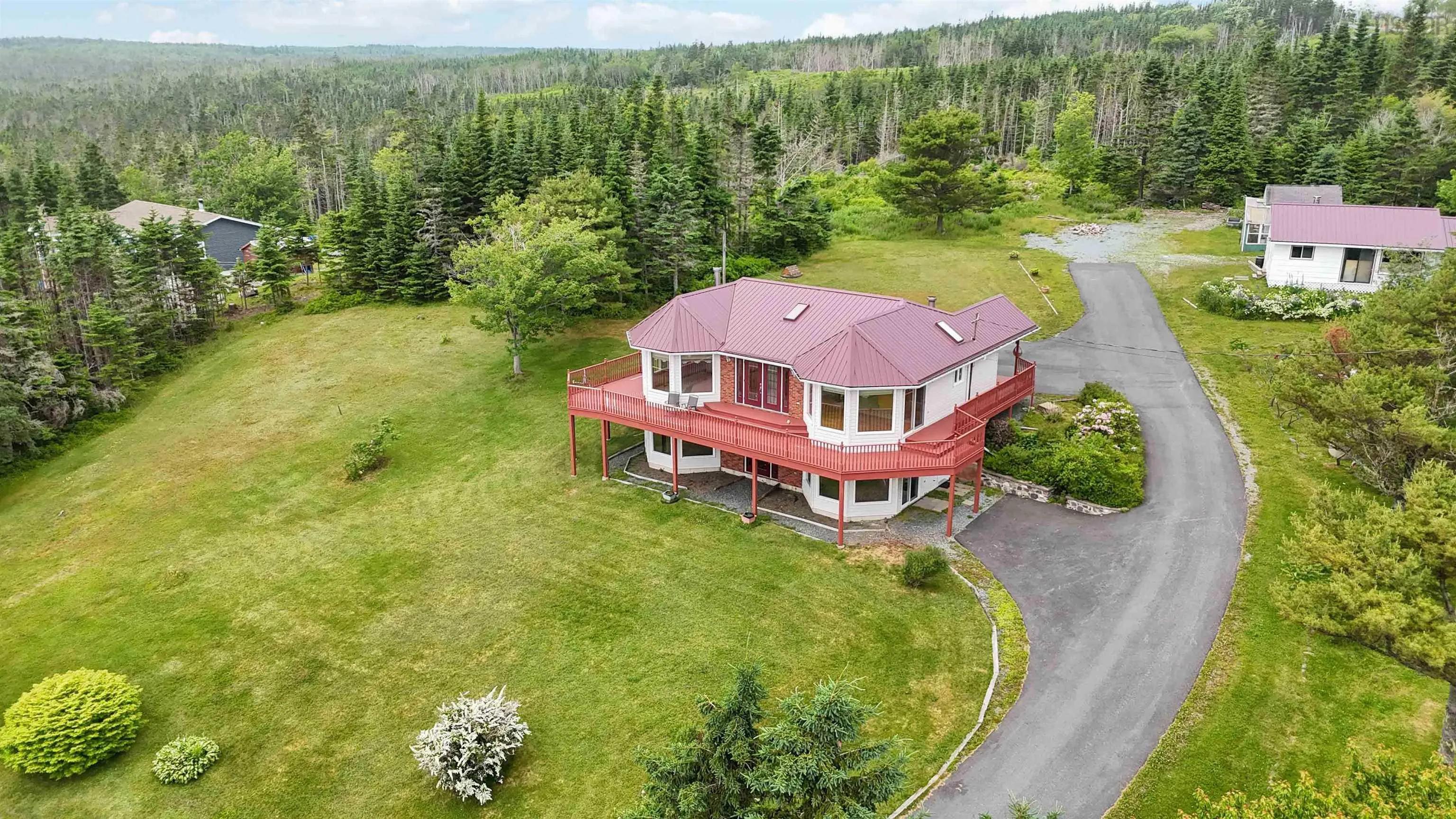 16353 Highway 7, Pleasant Harbour, NS B0J 3J0, 3 Bedrooms Bedrooms, ,2 BathroomsBathrooms,Residential,For Sale,Highway 7,202516826