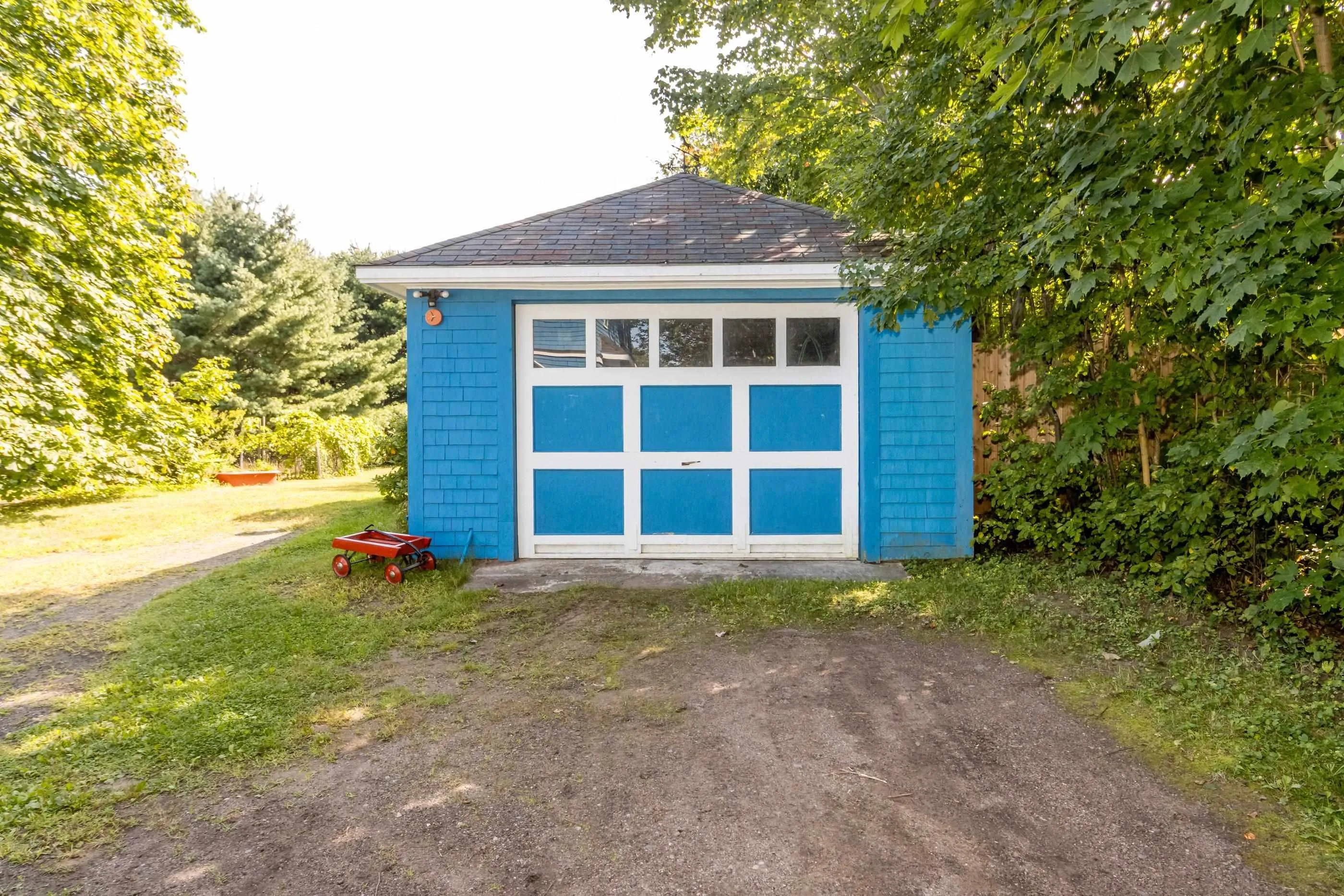 335 Bridge Street, Kentville, NS B4N 2G6, 3 Bedrooms Bedrooms, ,1 BathroomBathrooms,Residential,For Sale,Bridge,202525483