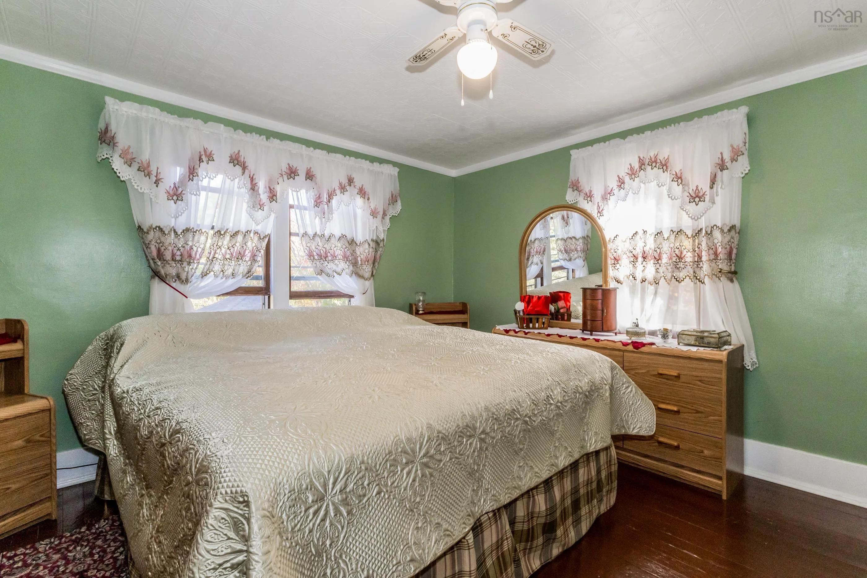 335 Bridge Street, Kentville, NS B4N 2G6, 3 Bedrooms Bedrooms, ,1 BathroomBathrooms,Residential,For Sale,Bridge,202525483