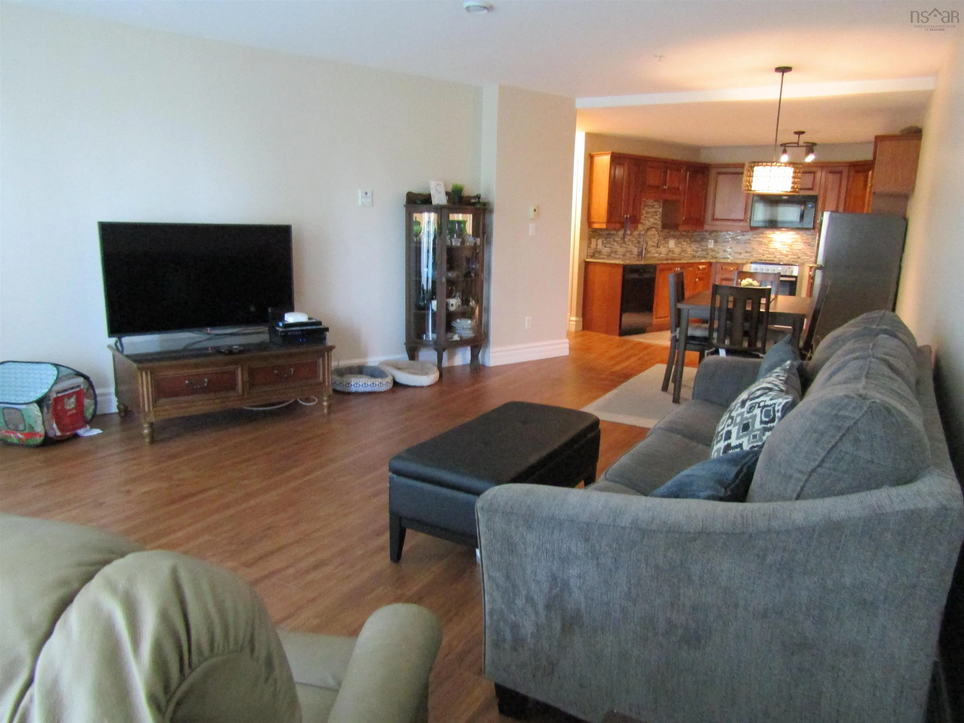 87 Pebblecreek Crescent, Dartmouth, NS B2W 0J9, 2 Bedrooms Bedrooms, ,2 BathroomsBathrooms,Residential,For Sale,Pebblecreek,202518932