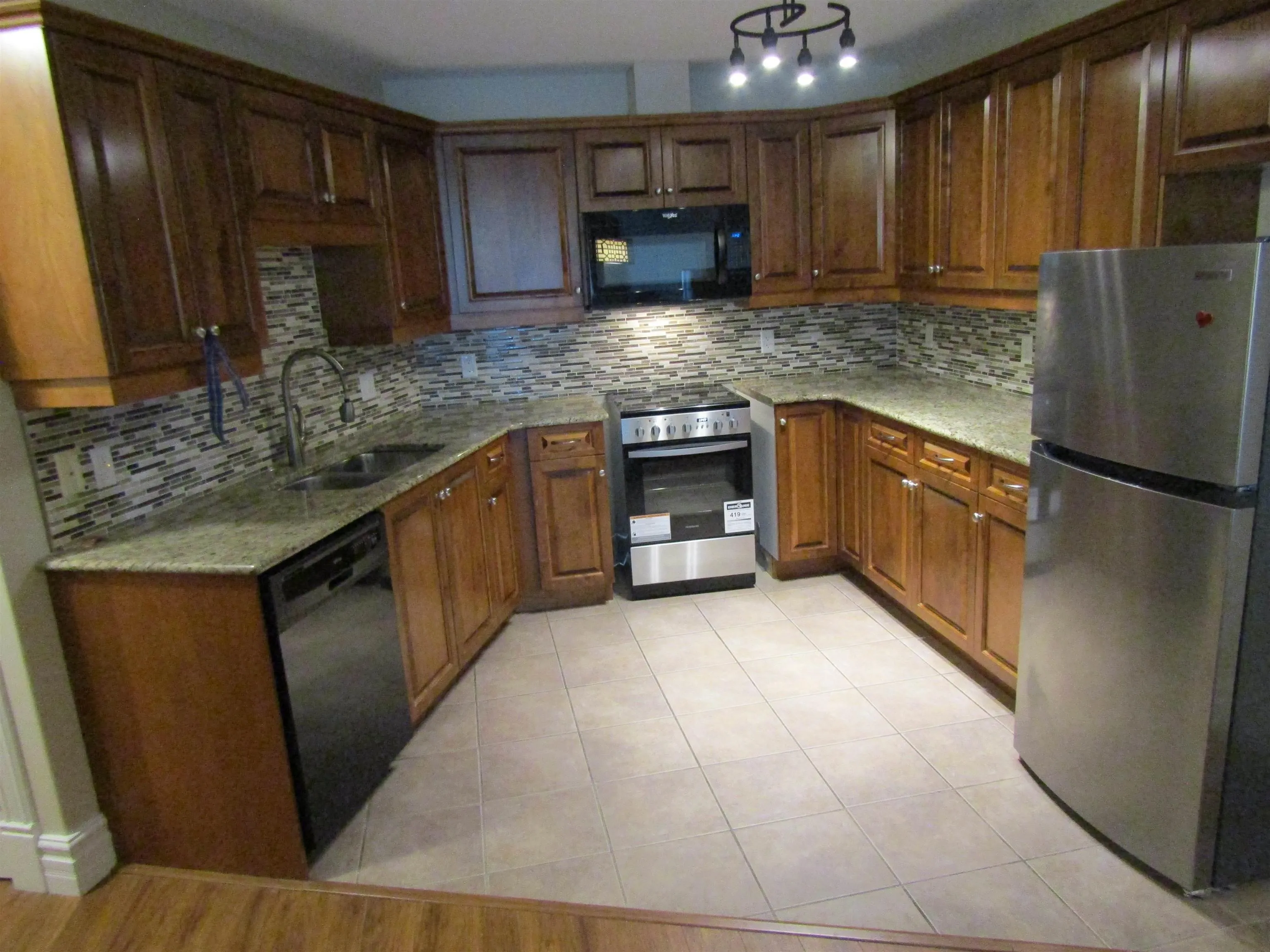 87 Pebblecreek Crescent, Dartmouth, NS B2W 0J9, 2 Bedrooms Bedrooms, ,2 BathroomsBathrooms,Residential,For Sale,Pebblecreek,202518932