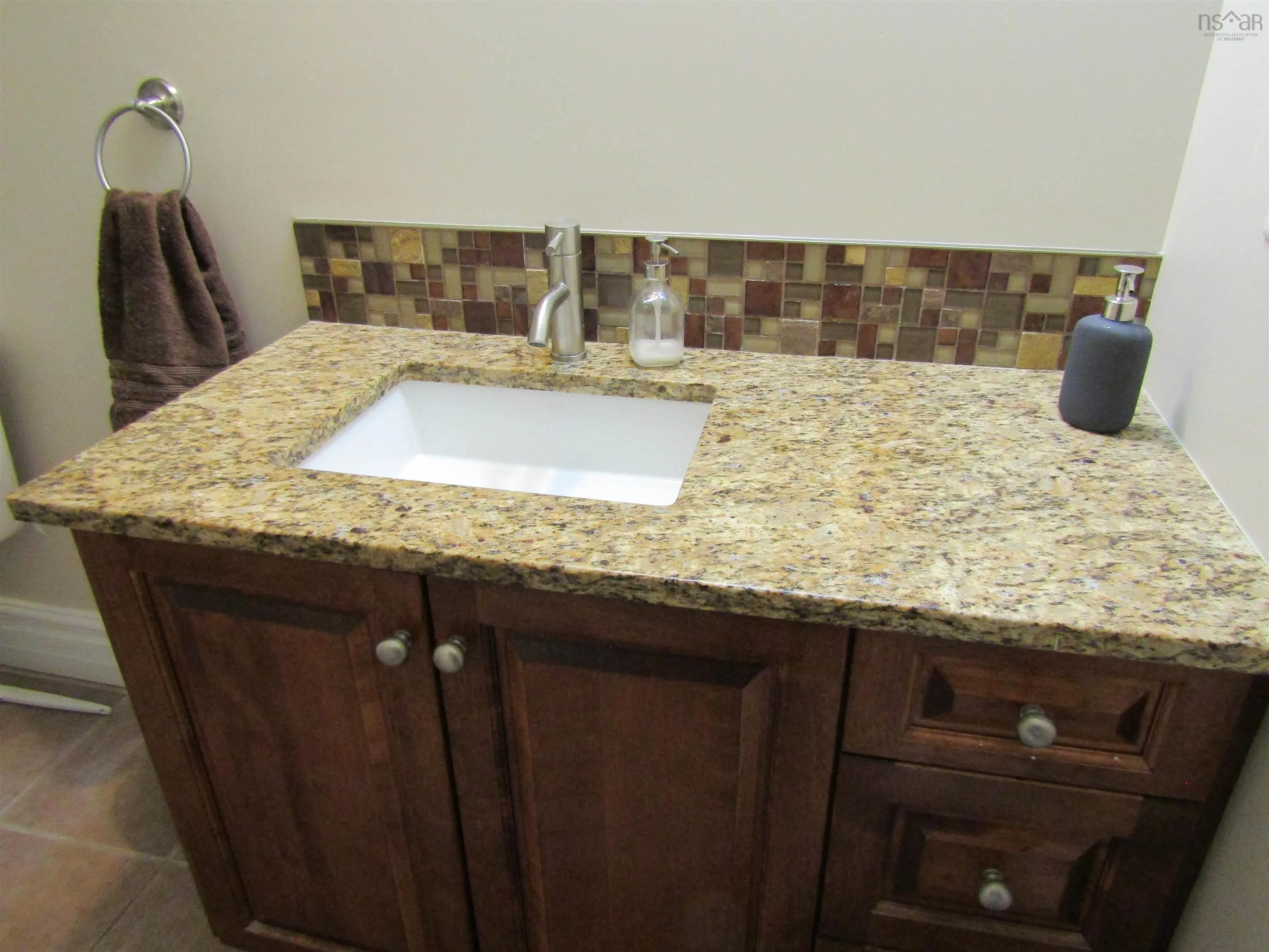 87 Pebblecreek Crescent, Dartmouth, NS B2W 0J9, 2 Bedrooms Bedrooms, ,2 BathroomsBathrooms,Residential,For Sale,Pebblecreek,202518932