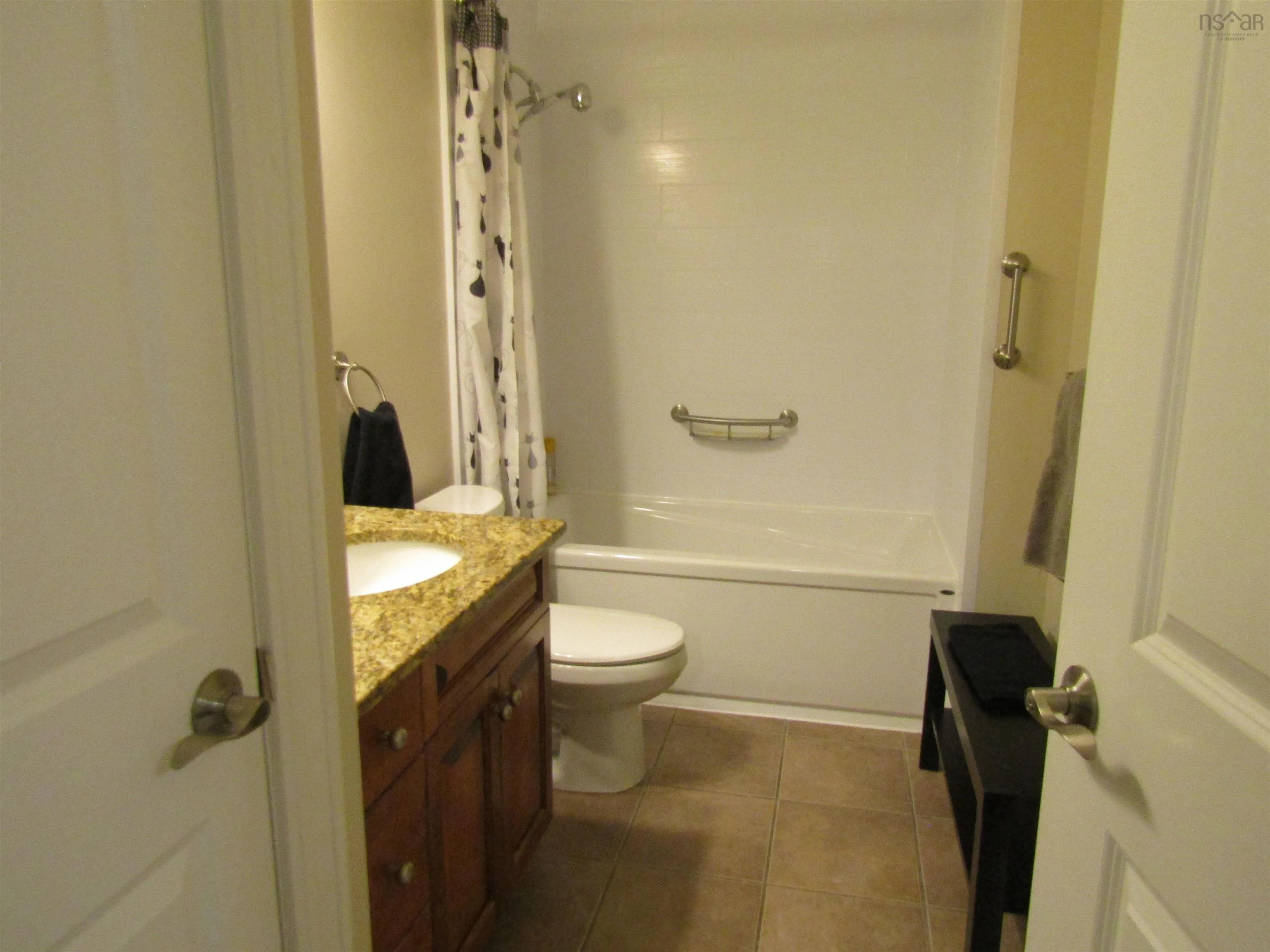 87 Pebblecreek Crescent, Dartmouth, NS B2W 0J9, 2 Bedrooms Bedrooms, ,2 BathroomsBathrooms,Residential,For Sale,Pebblecreek,202518932
