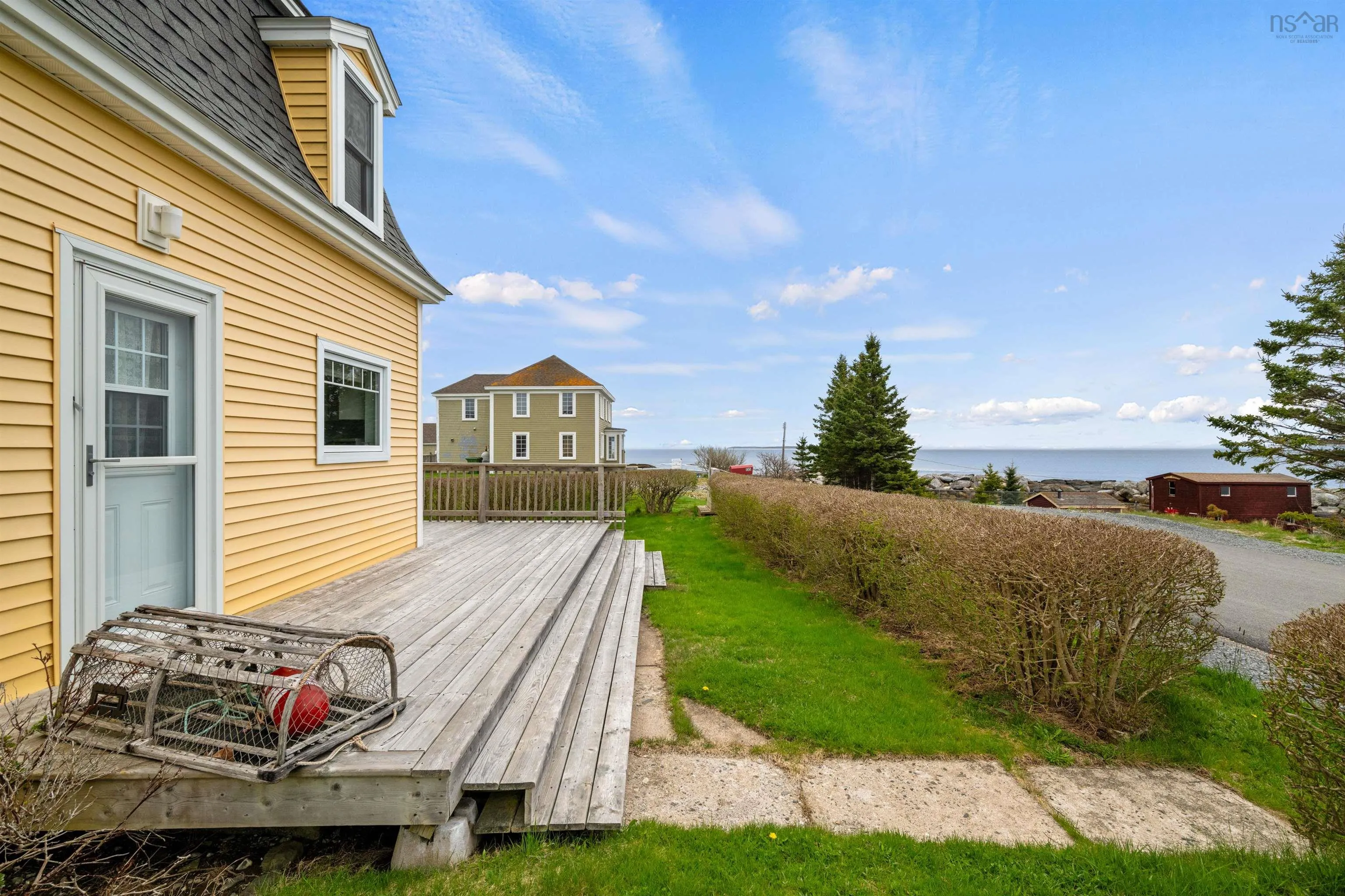 125 The Point Road, Blue Rocks, NS B0J 2C0, 2 Bedrooms Bedrooms, ,3 BathroomsBathrooms,Residential,For Sale,The Point,202521987
