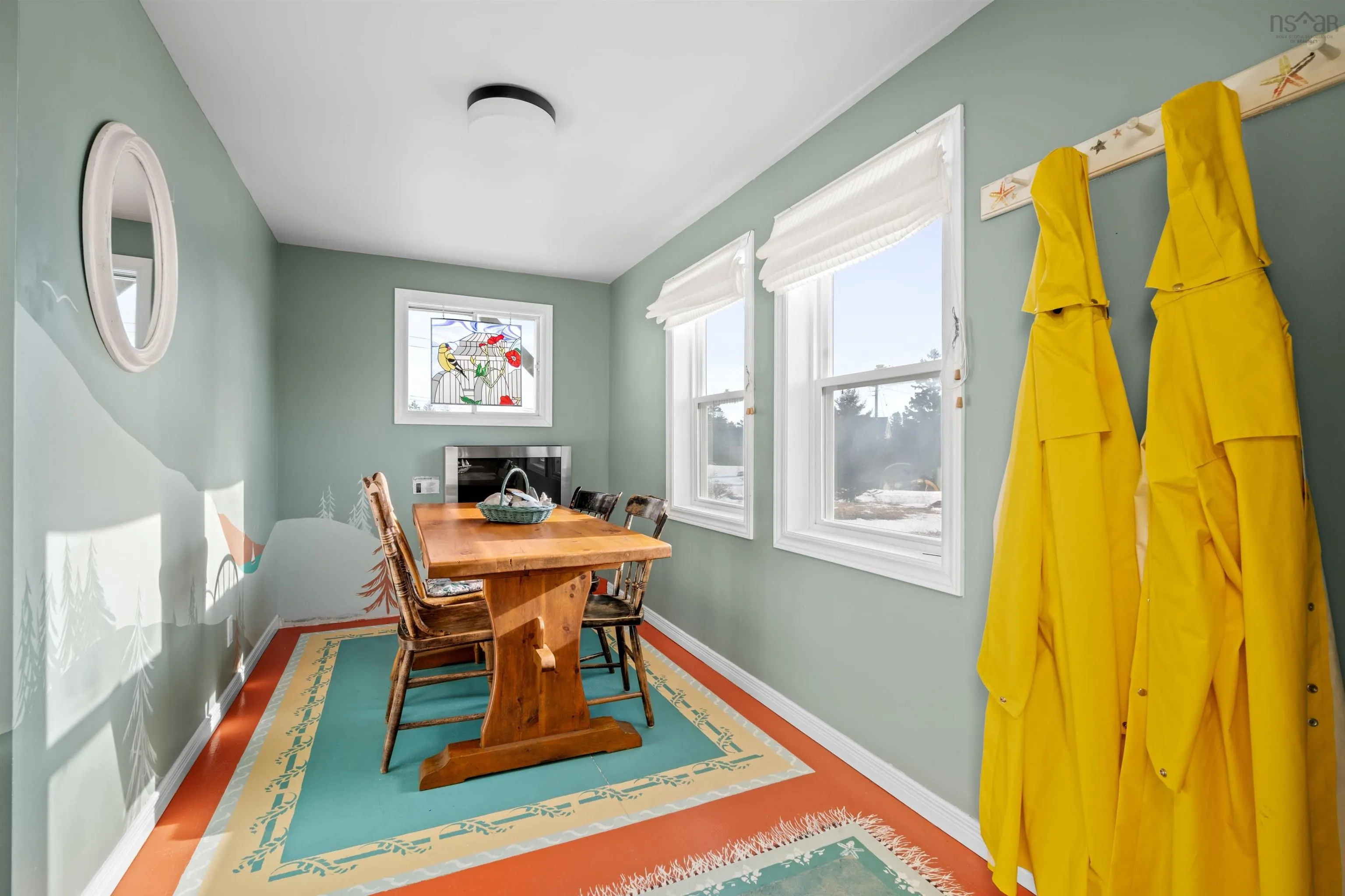 125 The Point Road, Blue Rocks, NS B0J 2C0, 2 Bedrooms Bedrooms, ,3 BathroomsBathrooms,Residential,For Sale,The Point,202521987