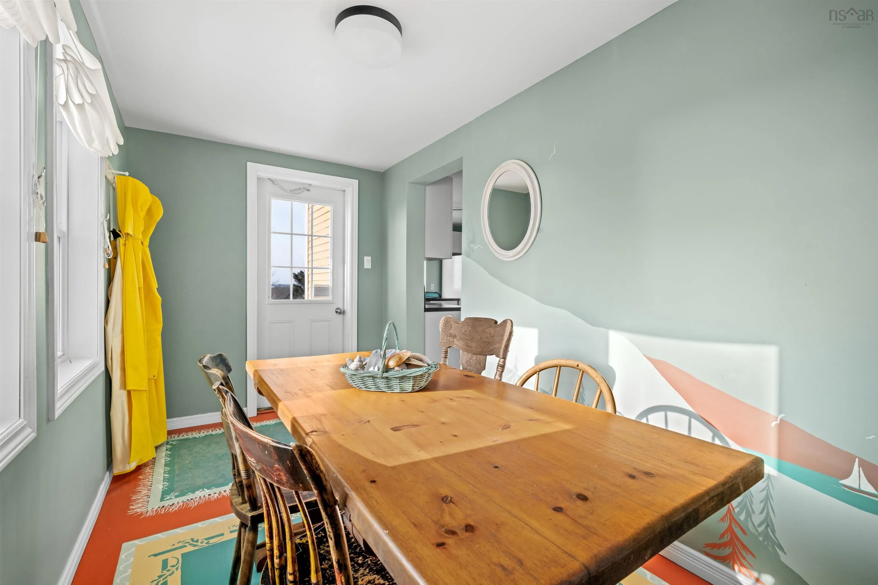 125 The Point Road, Blue Rocks, NS B0J 2C0, 2 Bedrooms Bedrooms, ,3 BathroomsBathrooms,Residential,For Sale,The Point,202521987