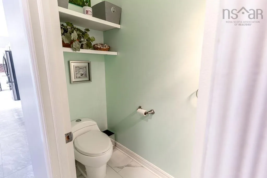 5 Alpine Drive, Portland Hills, NS B2W 1Z3, 5 Bedrooms Bedrooms, ,3 BathroomsBathrooms,Residential,For Sale,Alpine,202511212