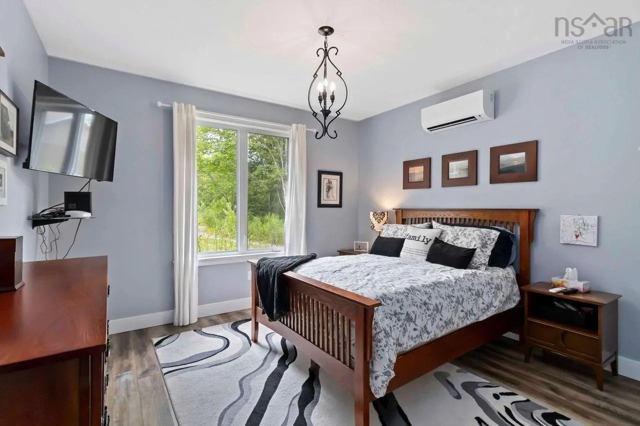 20 Pentz Lake Drive, Mount Uniacke, NS B0N 1Z0, 3 Bedrooms Bedrooms, ,2 BathroomsBathrooms,Residential,For Sale,Pentz Lake,202518208