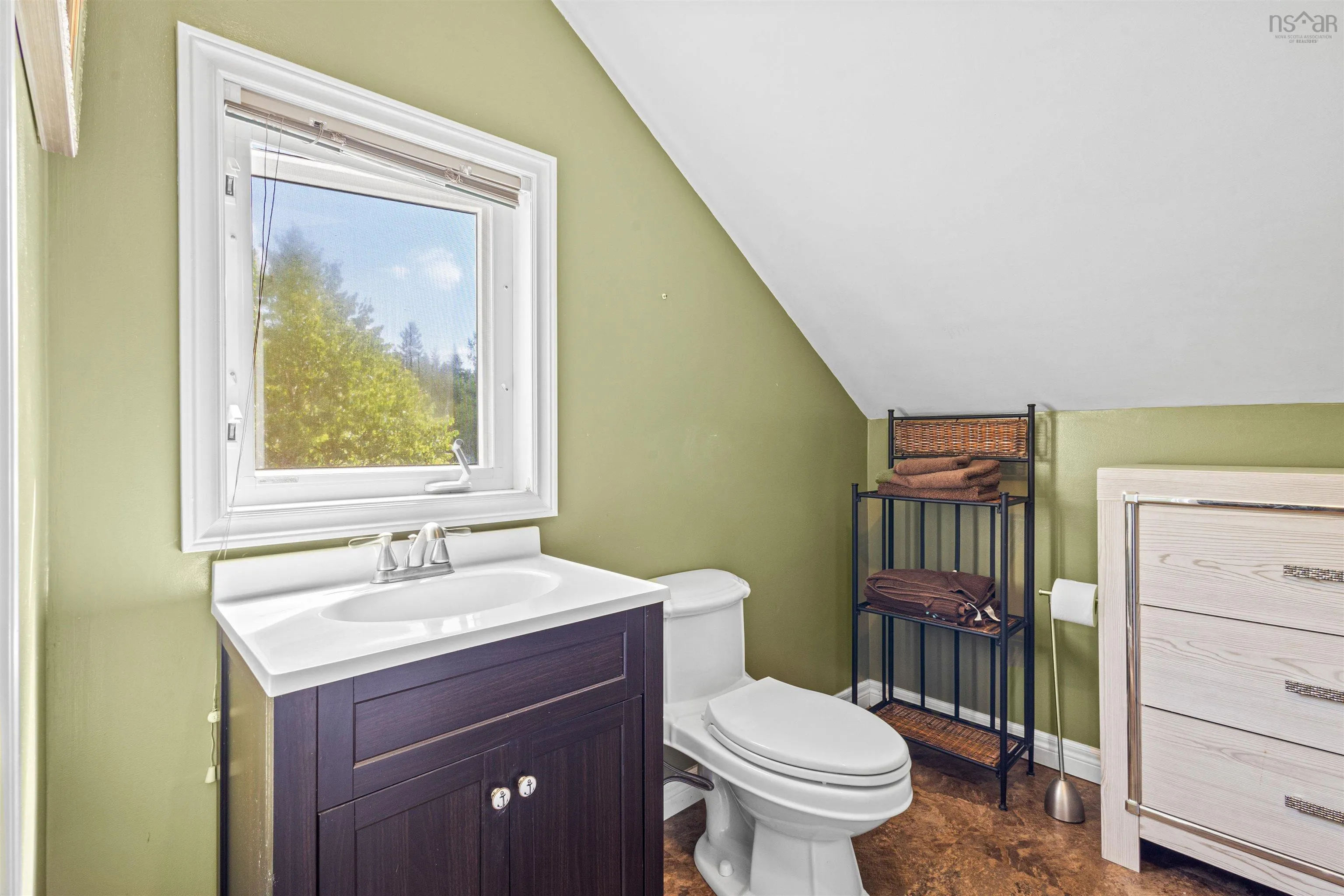 320 Main Street W, Stewiacke, NS B0N 2J0, 2 Bedrooms Bedrooms, ,2 BathroomsBathrooms,Residential,For Sale,Main,202522633