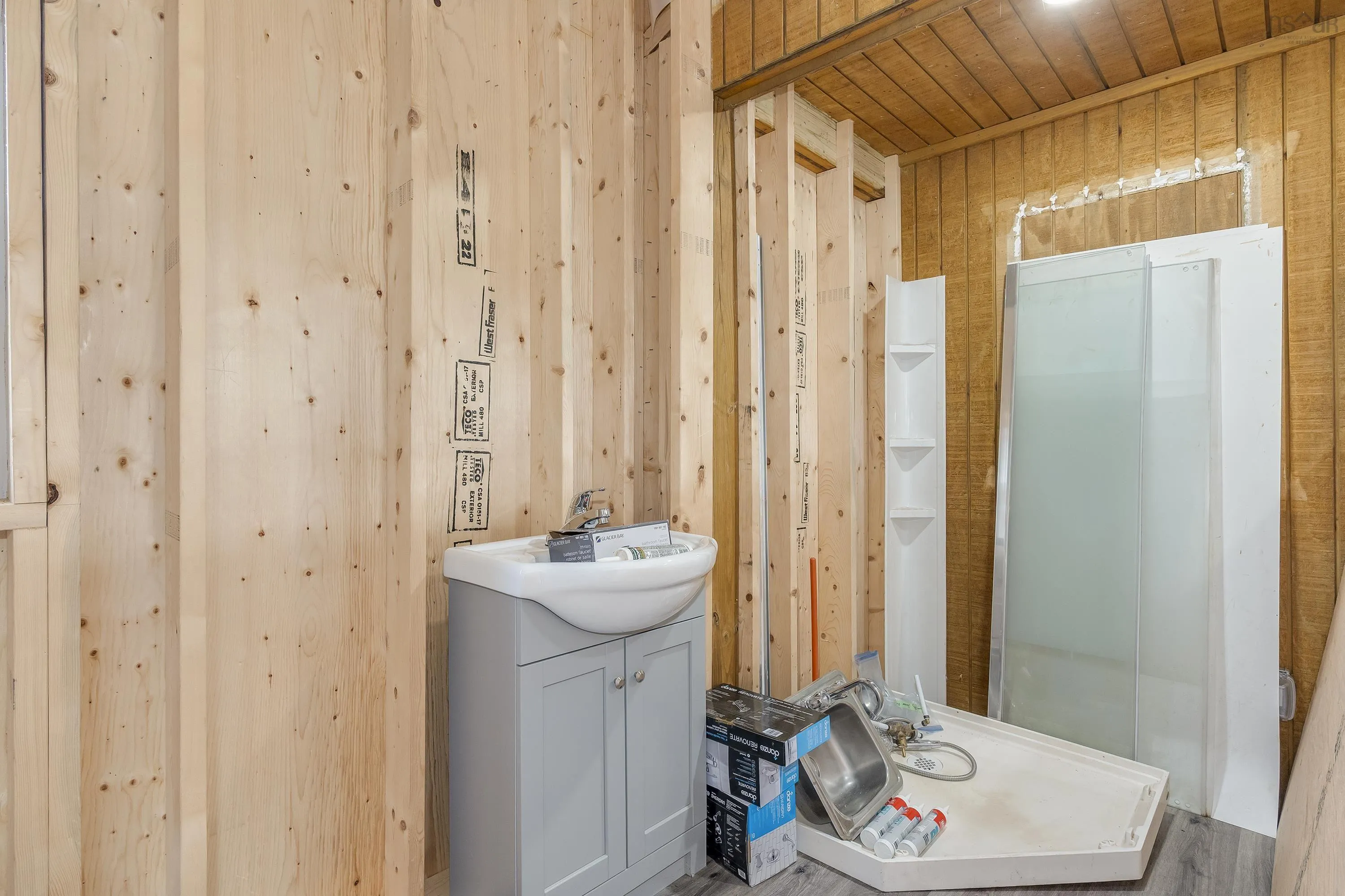782 Waterloo Avenue, Waterloo Lake, NS B0S 1P0, 1 Bedroom Bedrooms, ,Residential,For Sale,Waterloo,202510934