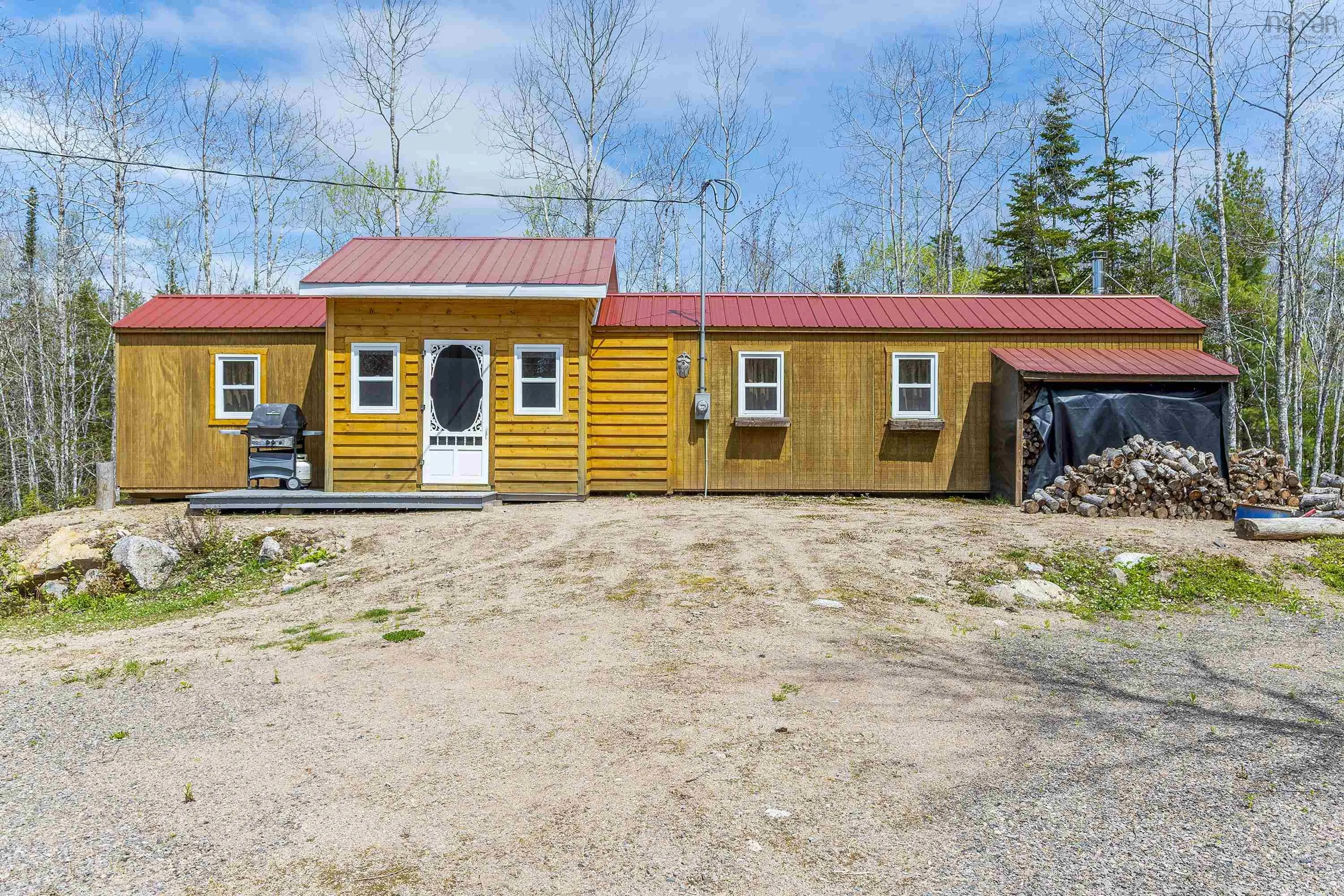 782 Waterloo Avenue, Waterloo Lake, NS B0S 1P0, 1 Bedroom Bedrooms, ,Residential,For Sale,Waterloo,202510934