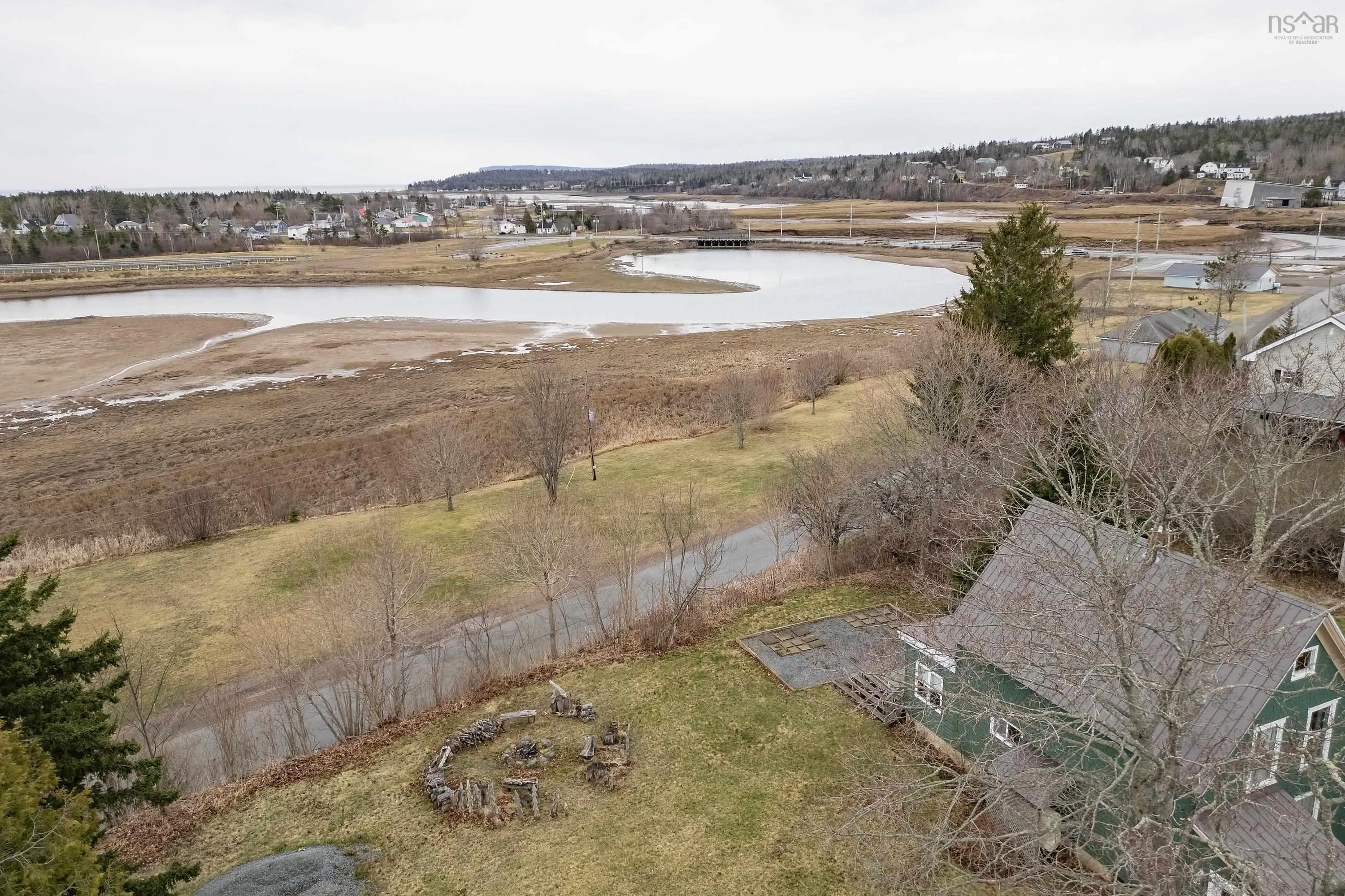 1 Moore Street, Parrsboro Ns B0m 1s0, 3 Bedrooms Bedrooms, ,1 BathroomBathrooms,Residential,For Sale,Moore,202508784