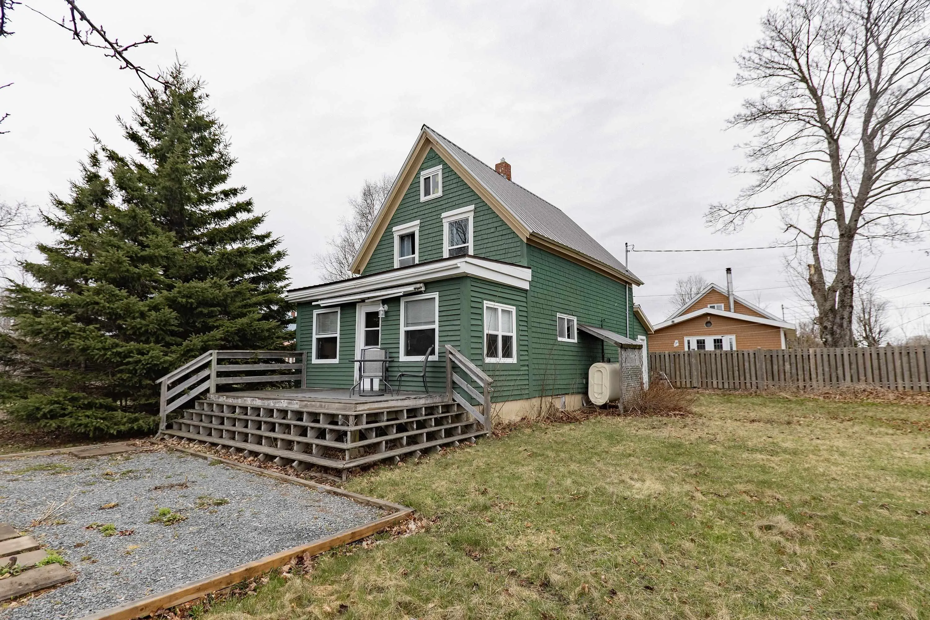1 Moore Street, Parrsboro Ns B0m 1s0, 3 Bedrooms Bedrooms, ,1 BathroomBathrooms,Residential,For Sale,Moore,202508784