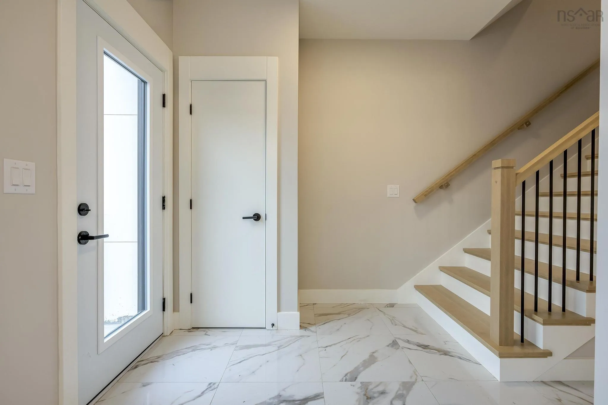 81a-189 Colonial Crescent, Halifax, NS B3R 2H8, 5 Bedrooms Bedrooms, ,4 BathroomsBathrooms,Residential,For Sale,Colonial,202524838
