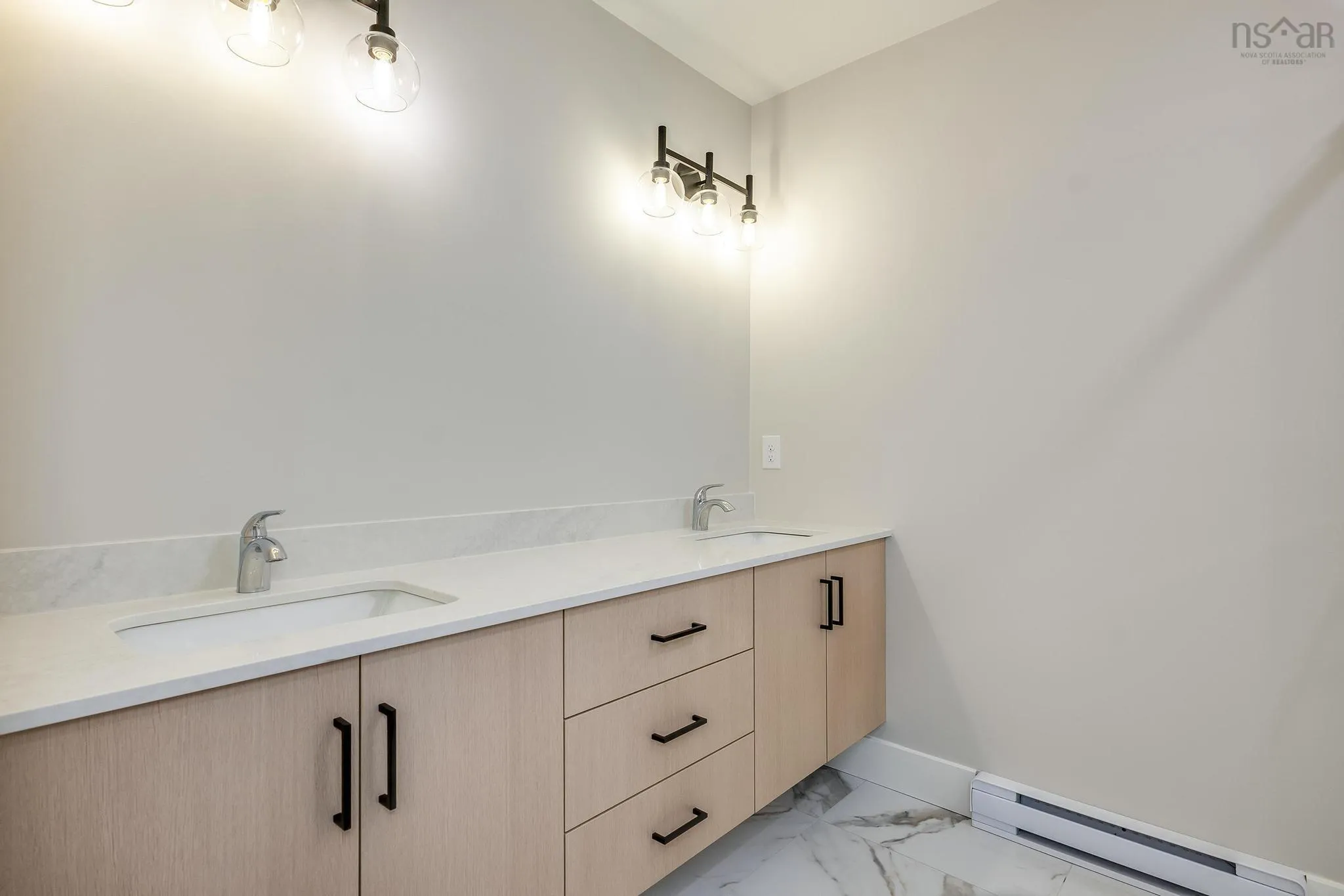 81a-189 Colonial Crescent, Halifax, NS B3R 2H8, 5 Bedrooms Bedrooms, ,4 BathroomsBathrooms,Residential,For Sale,Colonial,202524838