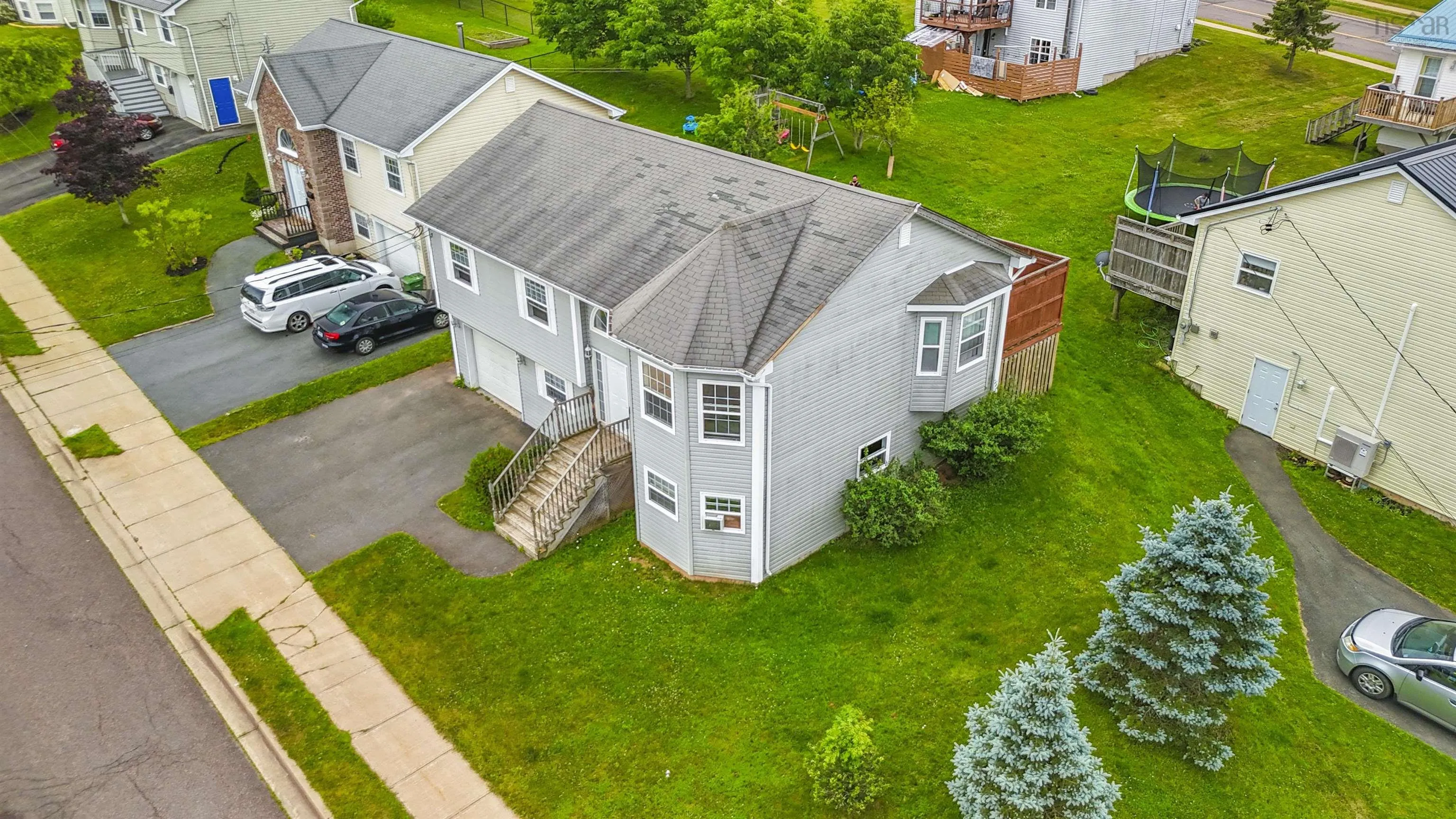 18 Coburg Crescent, Truro, NS B2N 7J6, 3 Bedrooms Bedrooms, ,2 BathroomsBathrooms,Residential,For Sale,Coburg,202517556