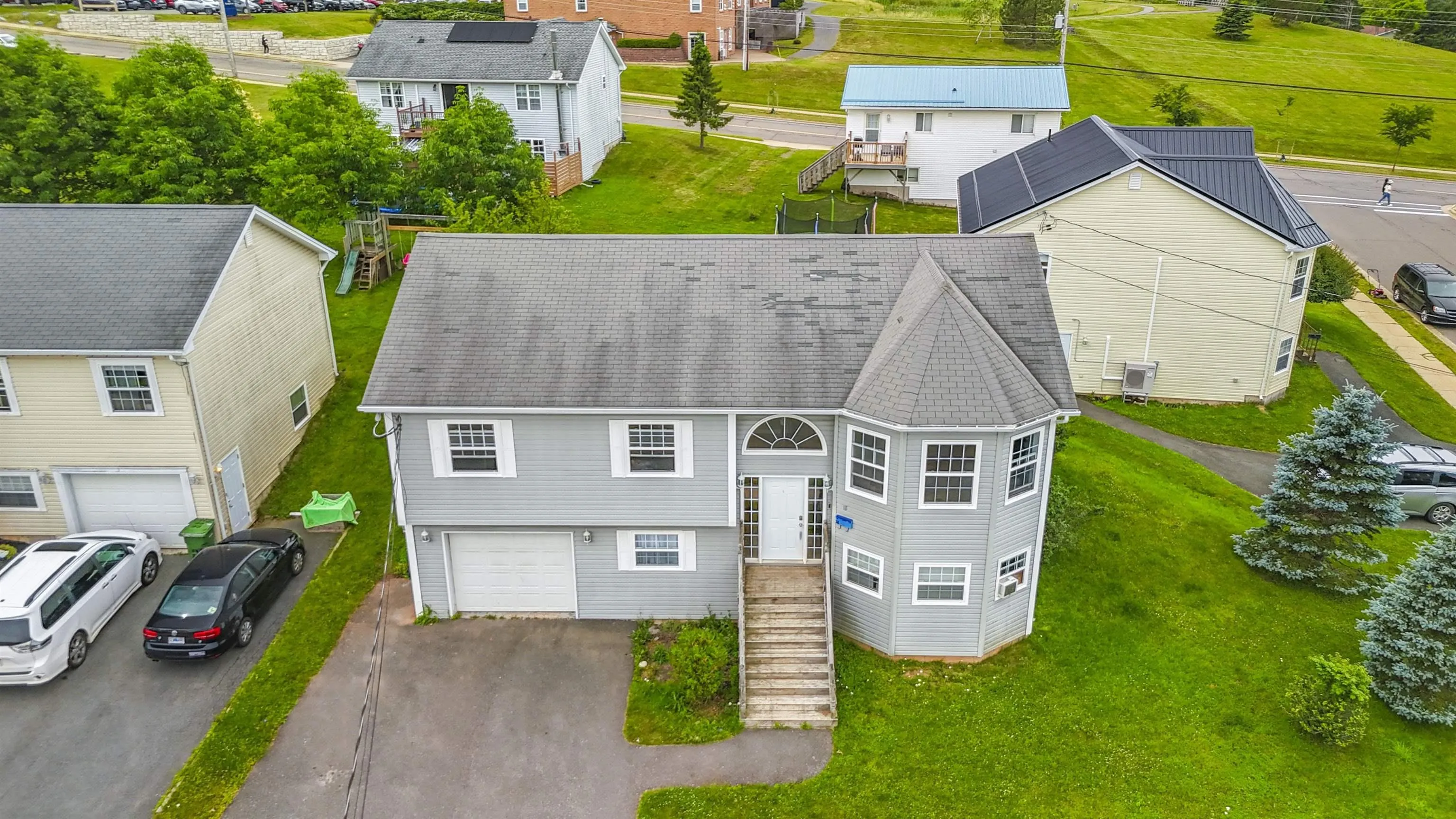 18 Coburg Crescent, Truro, NS B2N 7J6, 3 Bedrooms Bedrooms, ,2 BathroomsBathrooms,Residential,For Sale,Coburg,202517556