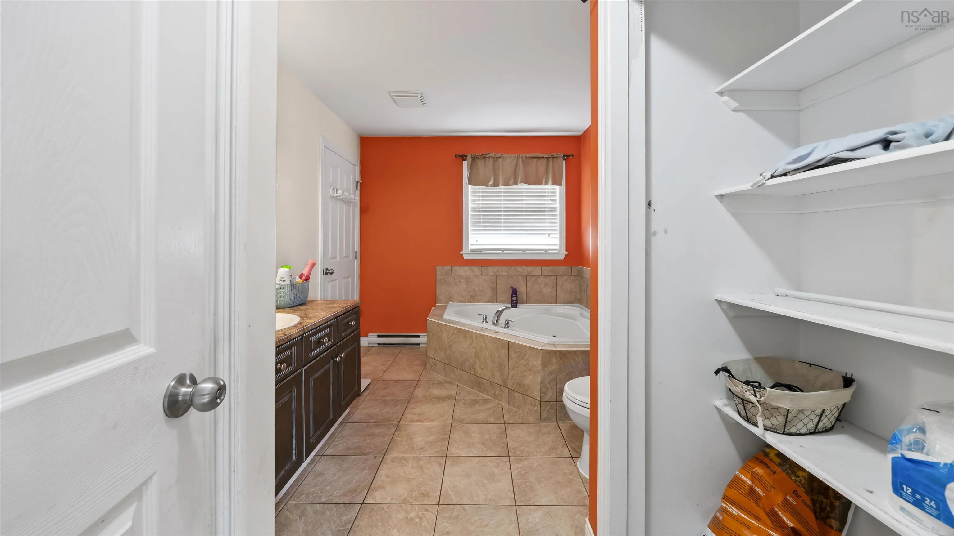 18 Coburg Crescent, Truro, NS B2N 7J6, 3 Bedrooms Bedrooms, ,2 BathroomsBathrooms,Residential,For Sale,Coburg,202517556
