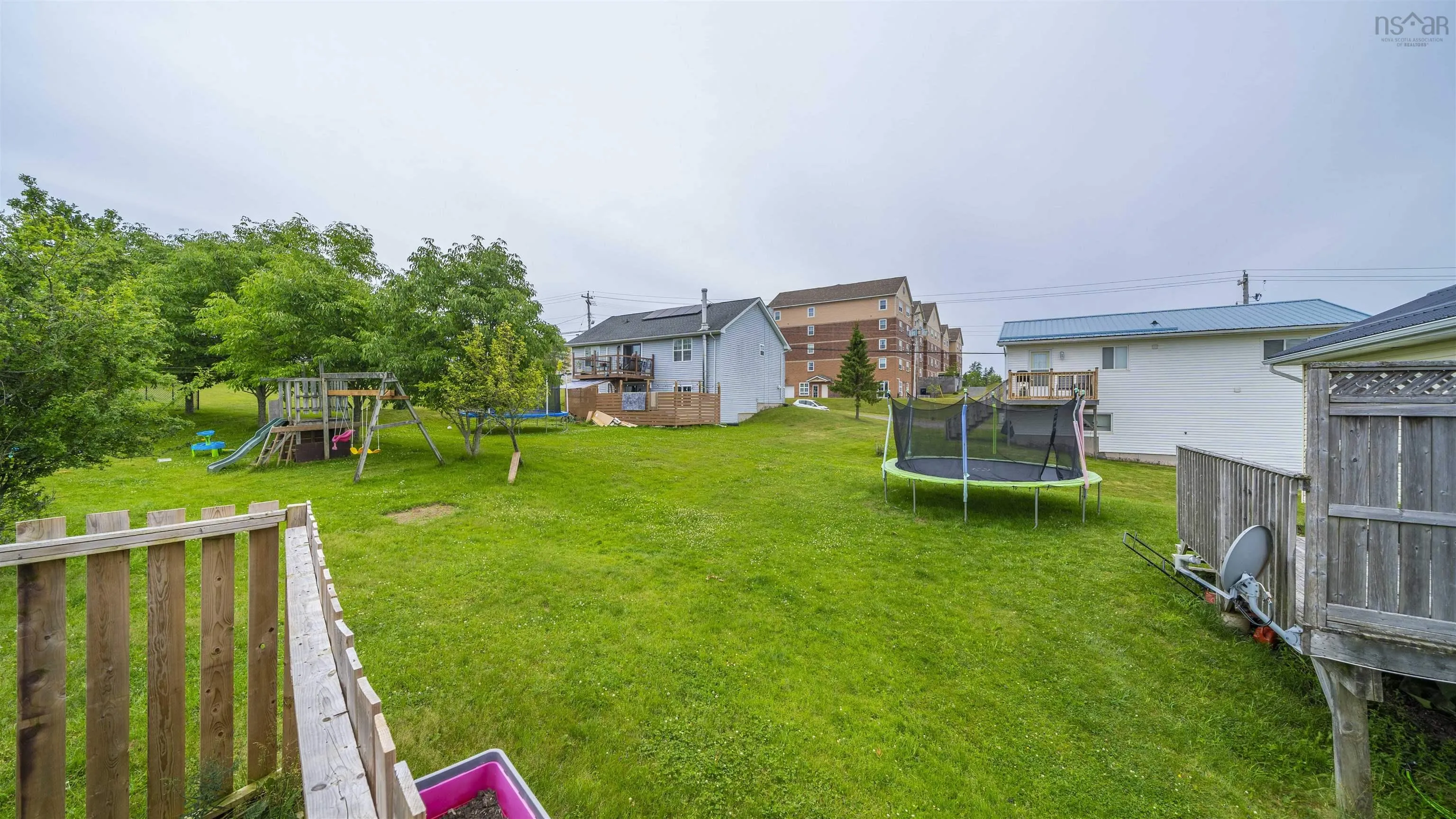 18 Coburg Crescent, Truro, NS B2N 7J6, 3 Bedrooms Bedrooms, ,2 BathroomsBathrooms,Residential,For Sale,Coburg,202517556