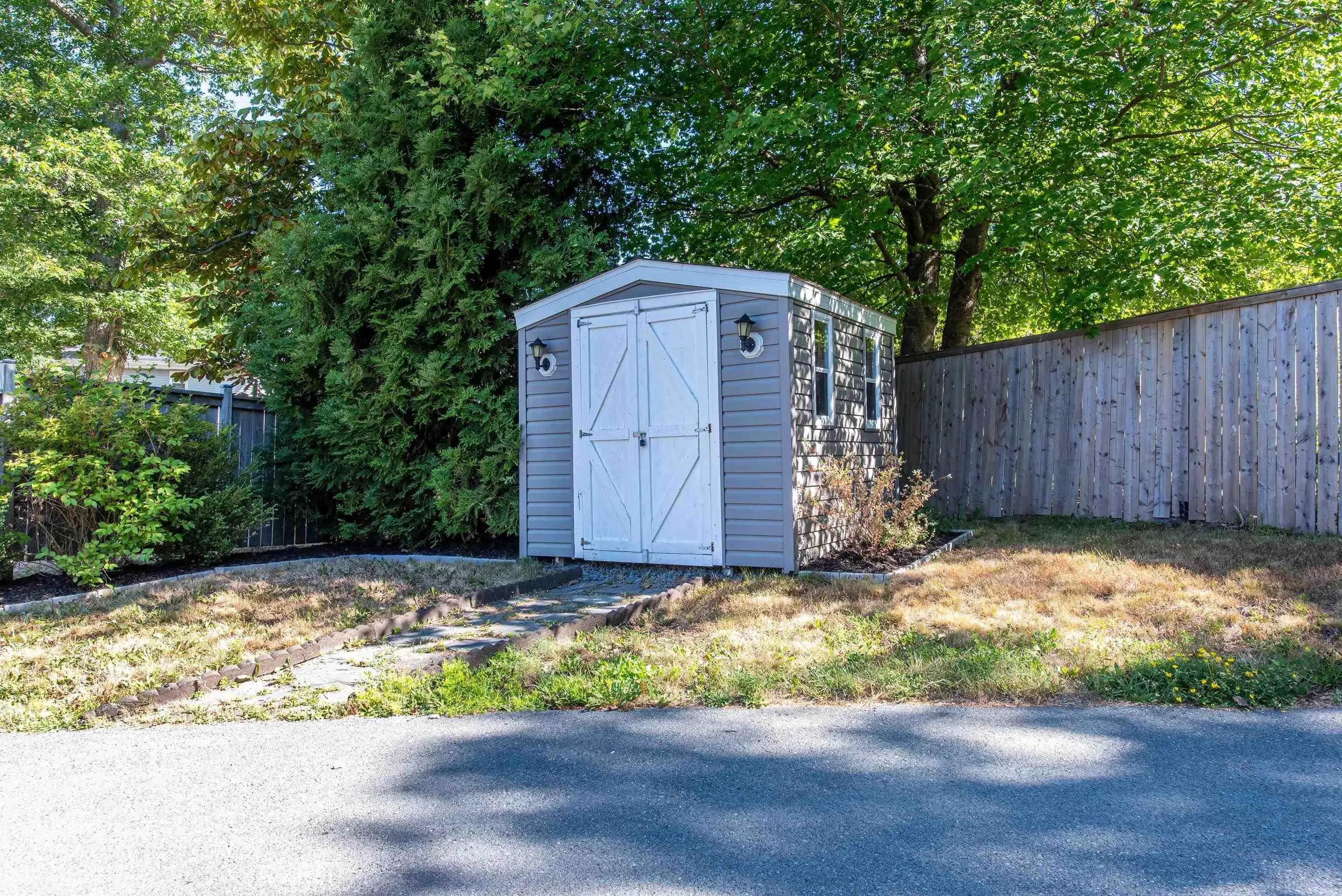 8 Analise Lane, Bedford, NS B4A 0J2, 3 Bedrooms Bedrooms, ,4 BathroomsBathrooms,Residential,For Sale,Analise,202521271