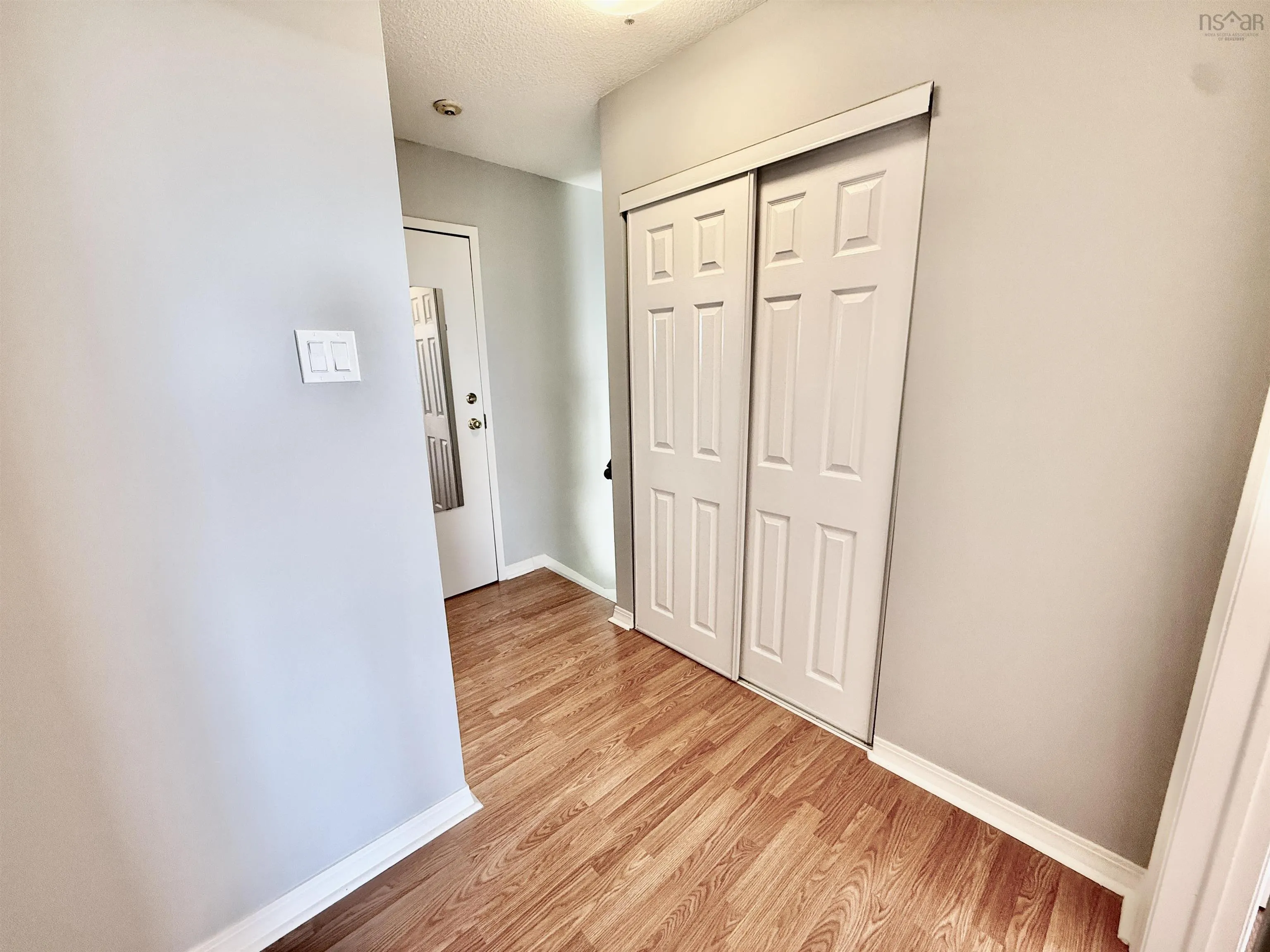 209-75 Collins Grove, Dartmouth, NS B2W 6B3, 2 Bedrooms Bedrooms, ,1 BathroomBathrooms,Residential,For Sale,Collins,202522473